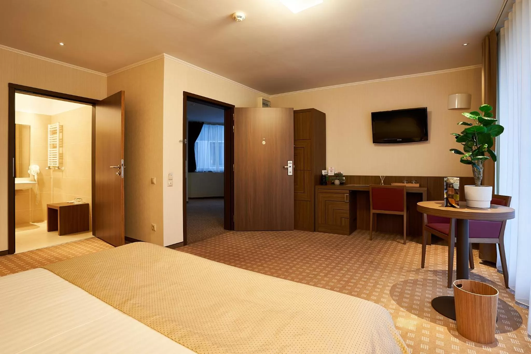 Bedroom, Bed in Petrodava ONE