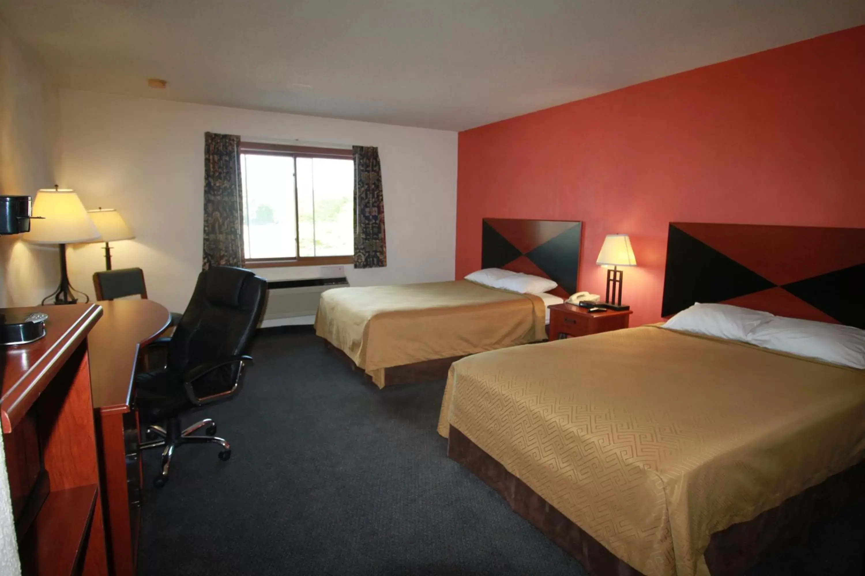 Photo of the whole room in SureStay Hotel by Best Western Greenville