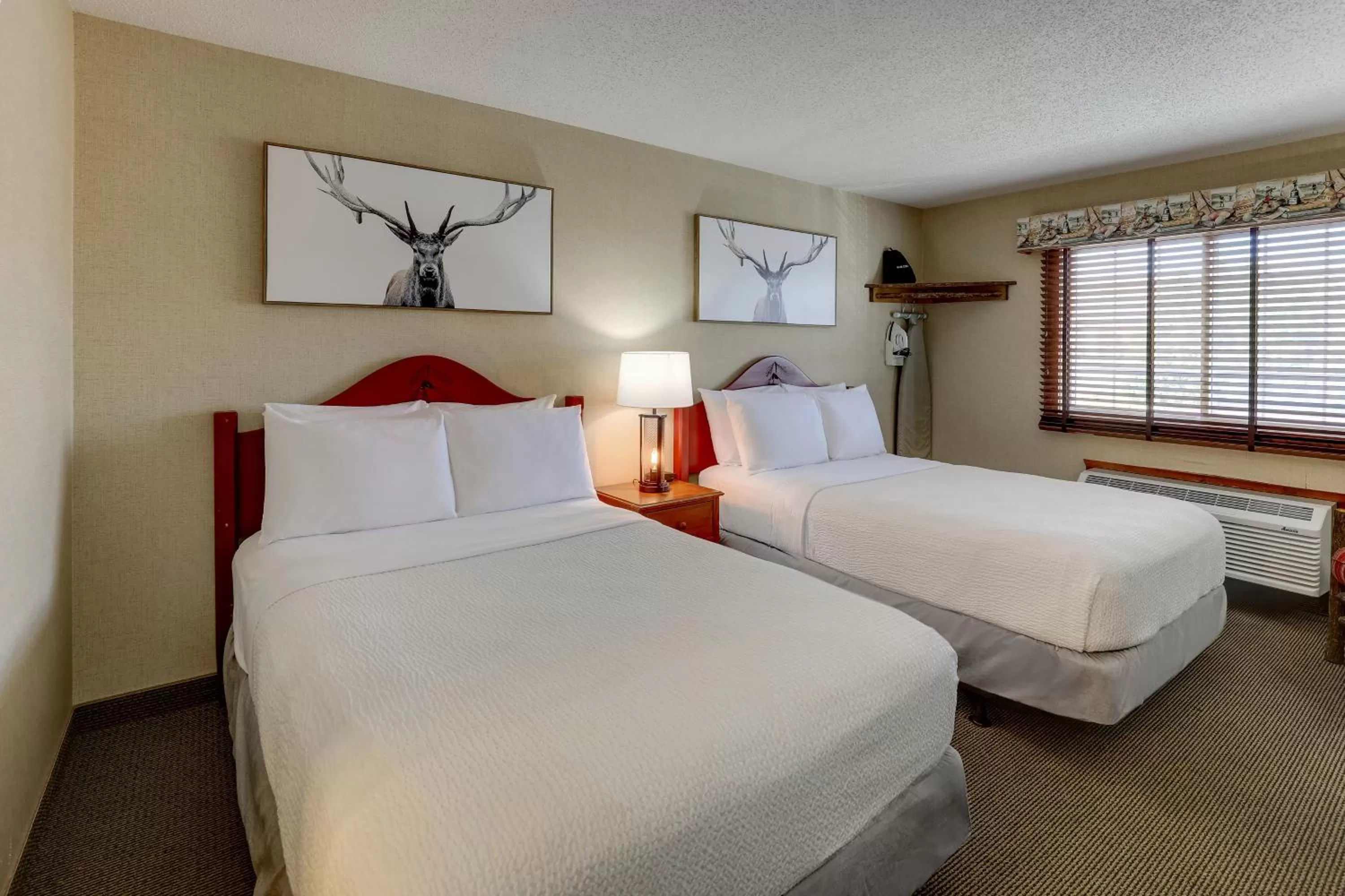 Bed in Stoney Creek lnn Galena