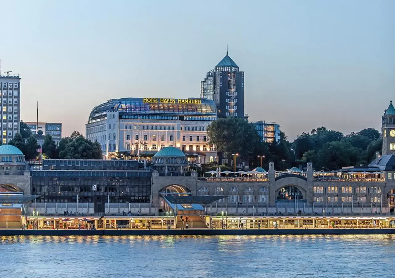 Nearby landmark in Hotel Hafen Hamburg