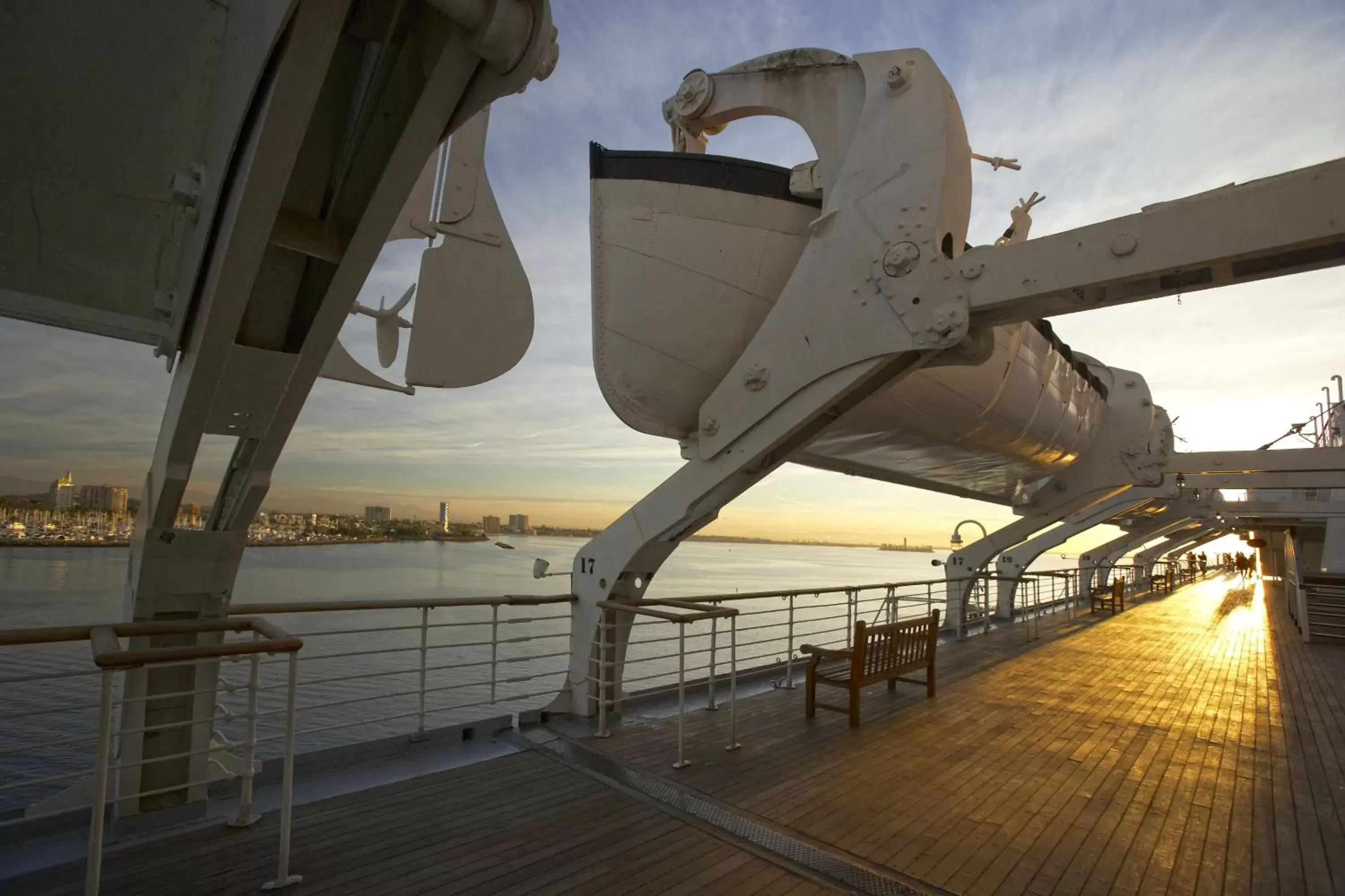 View (from property/room), Balcony/Terrace in The Queen Mary