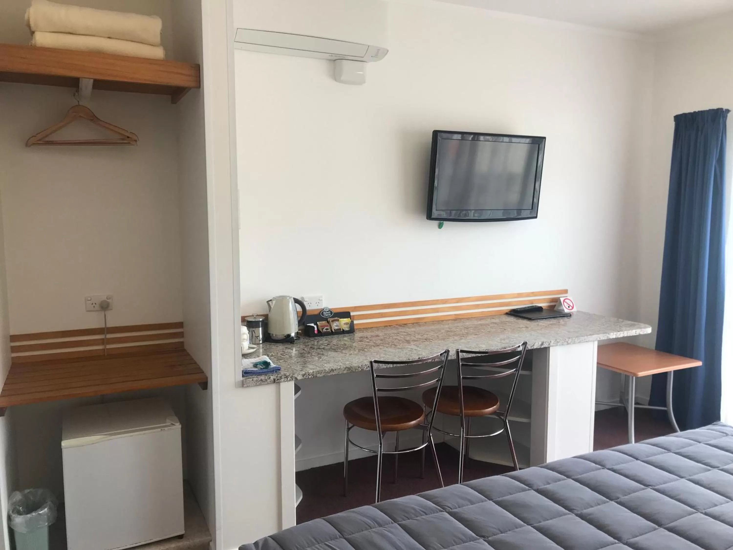 TV and multimedia in Aotearoa Lodge