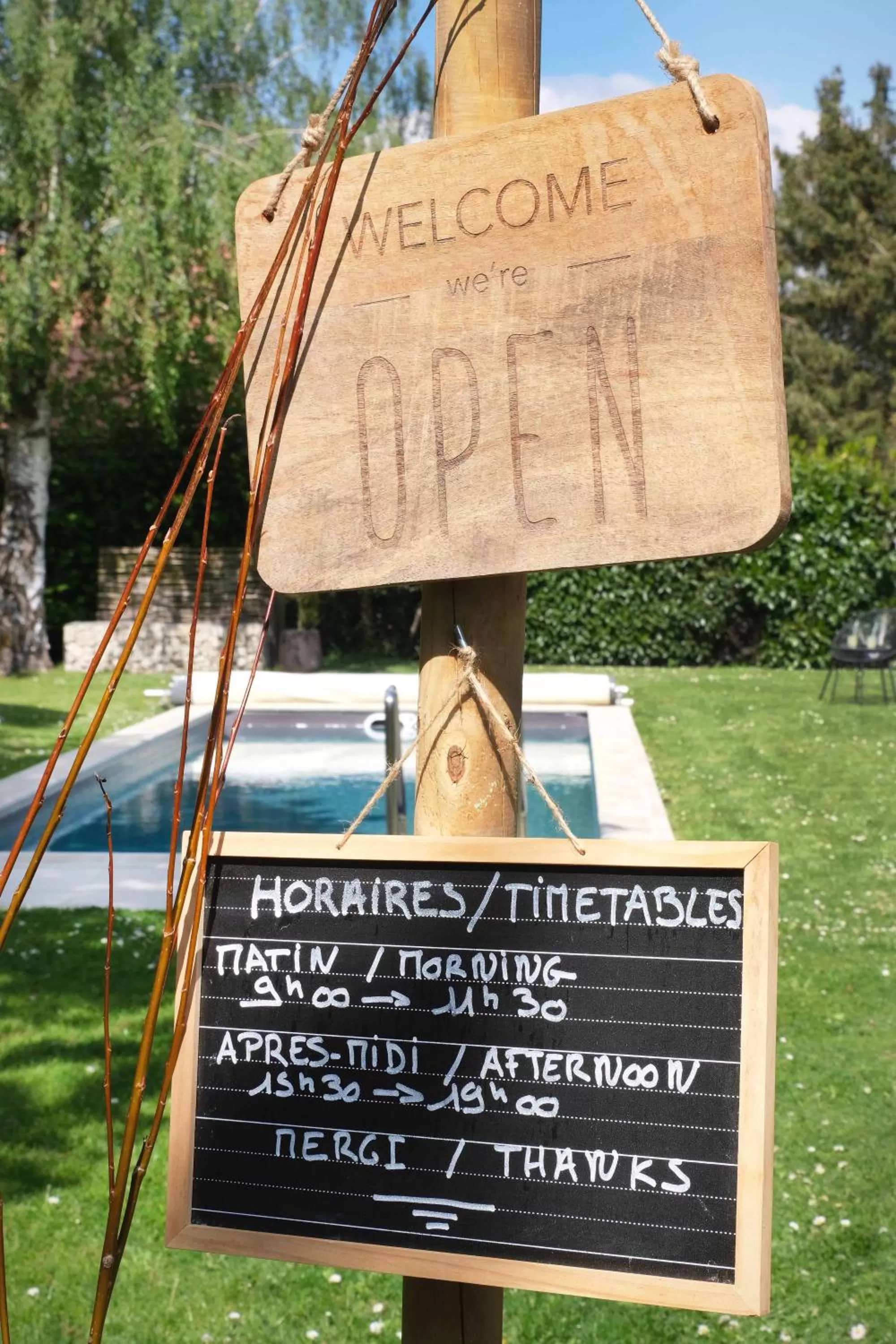 Food and drinks, Property Logo/Sign in L'Orme Blanchet