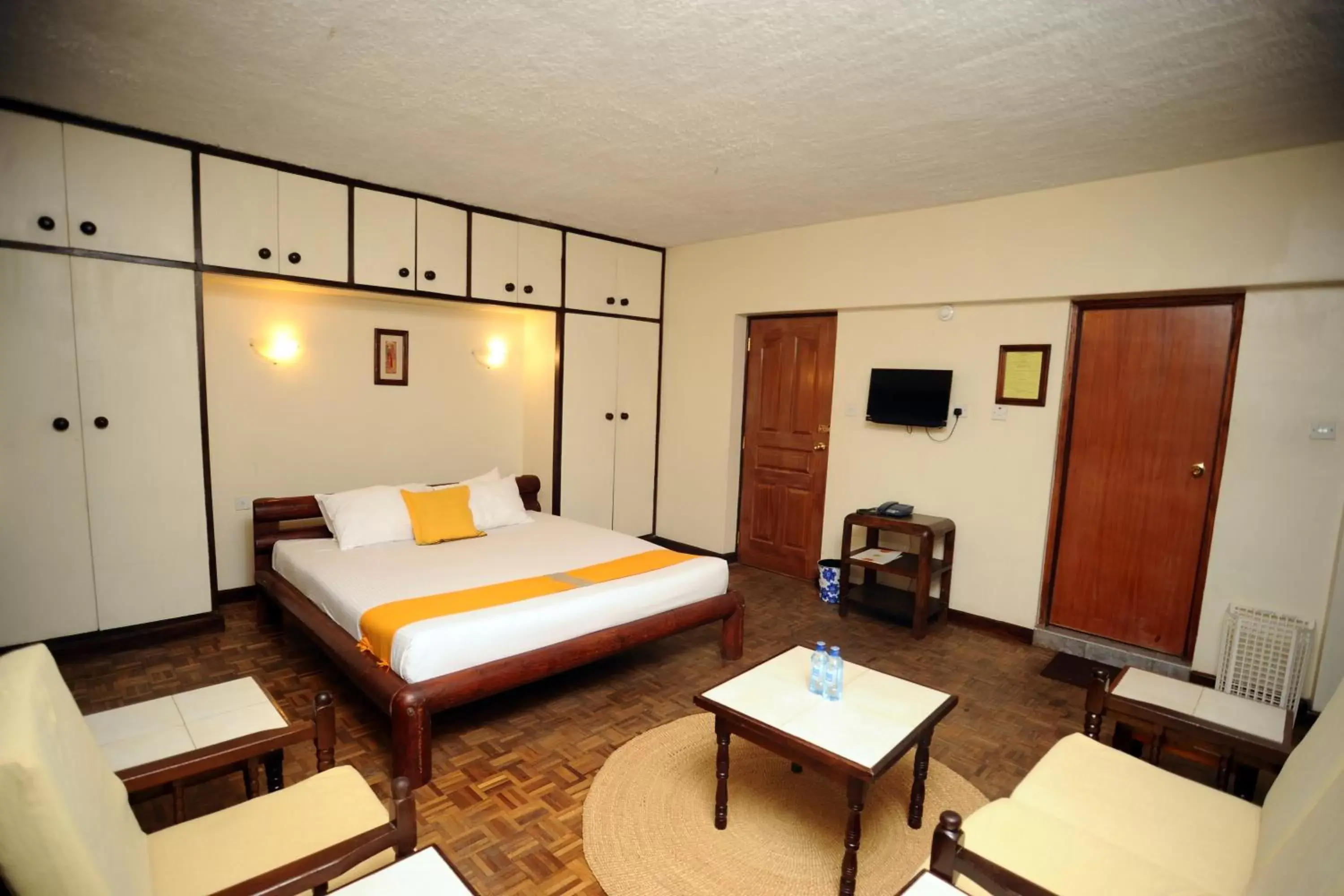 Standard Double Room in Kenya Comfort Suites Standard Double Room in Kenya Comfort Suites