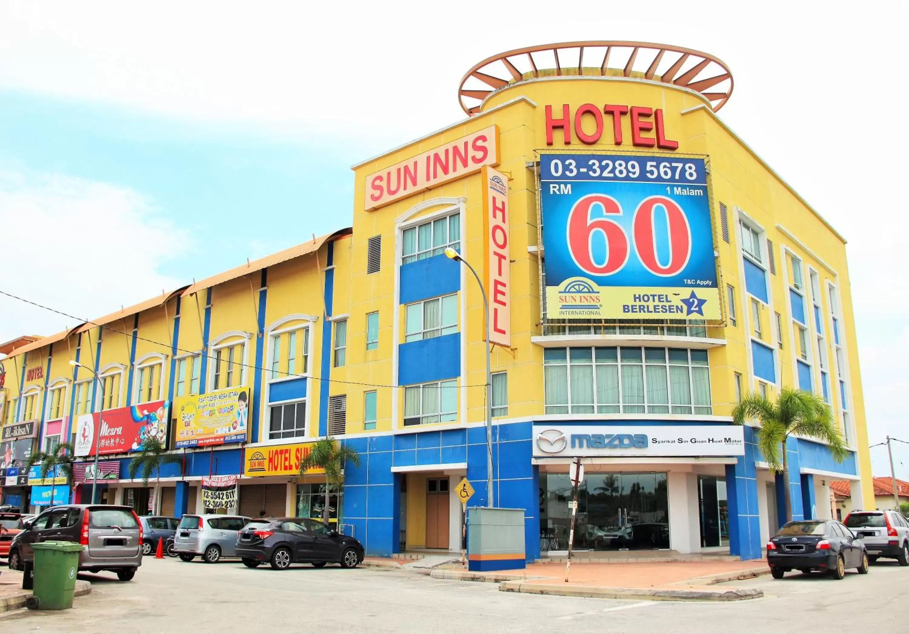 Property building in Sun Inns Hotel Kuala Selangor