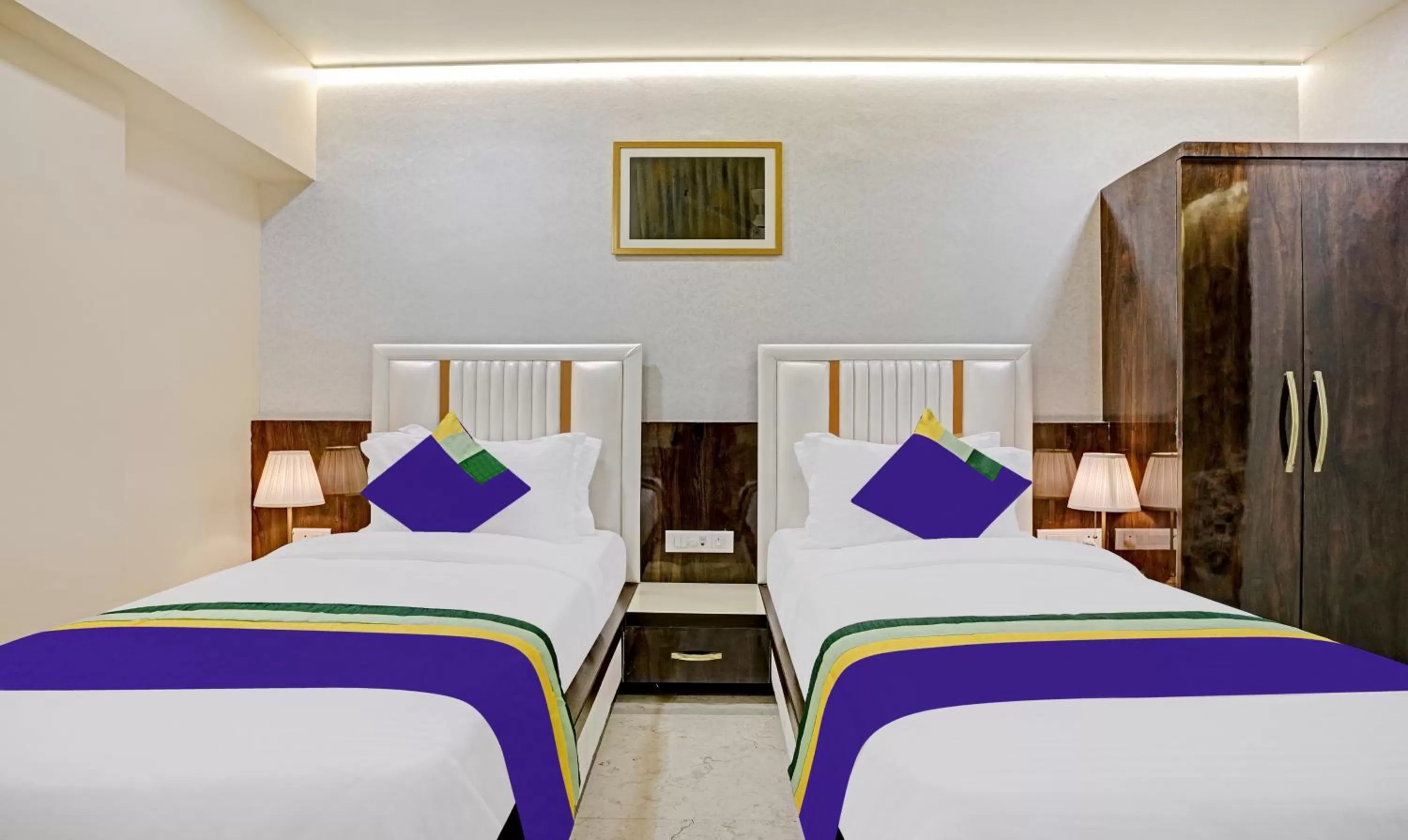 Bedroom, Bed in Treebo Premium Golden Bliss Trimurti Nagar Square