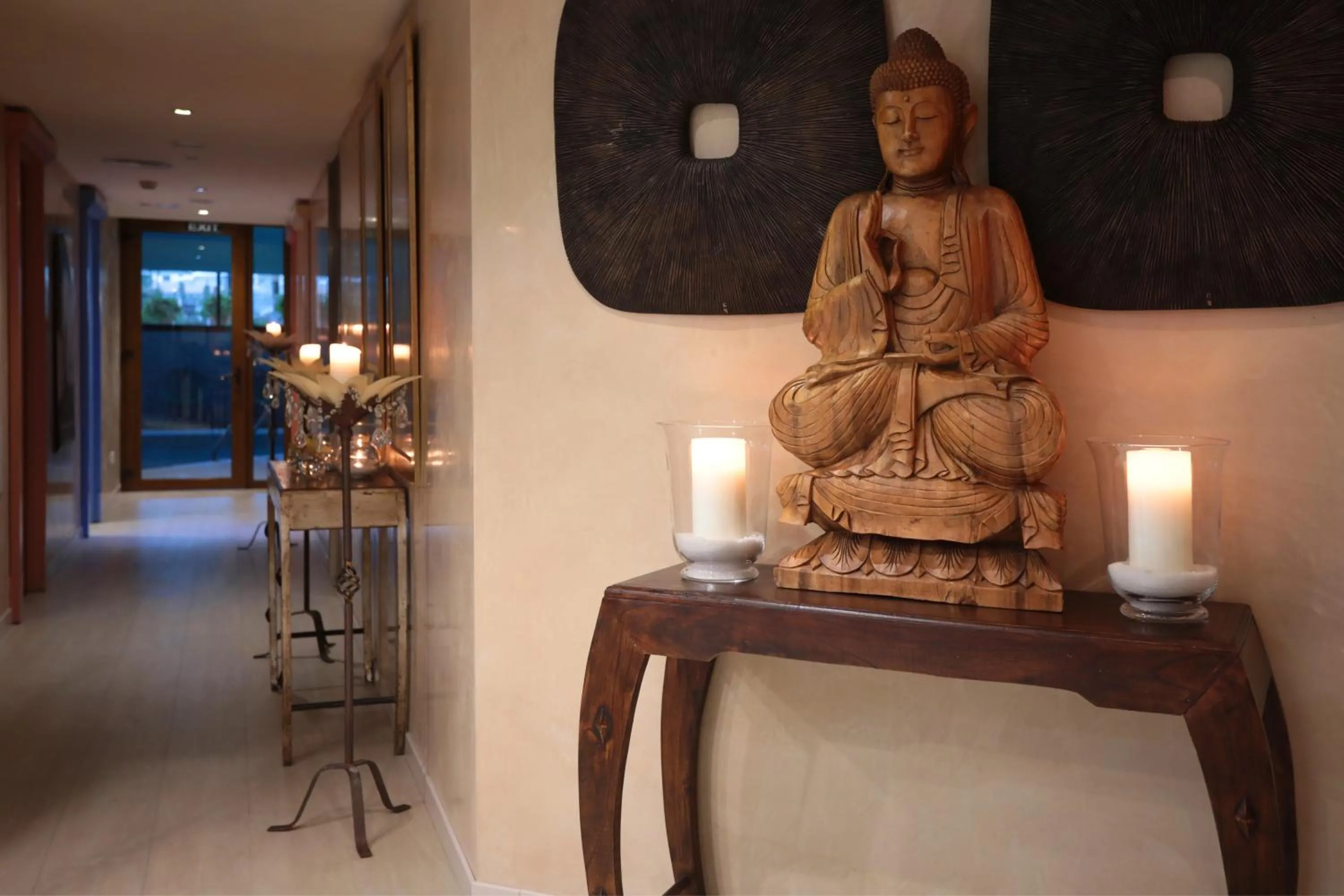 Lobby or reception in Mon Port Hotel & Spa