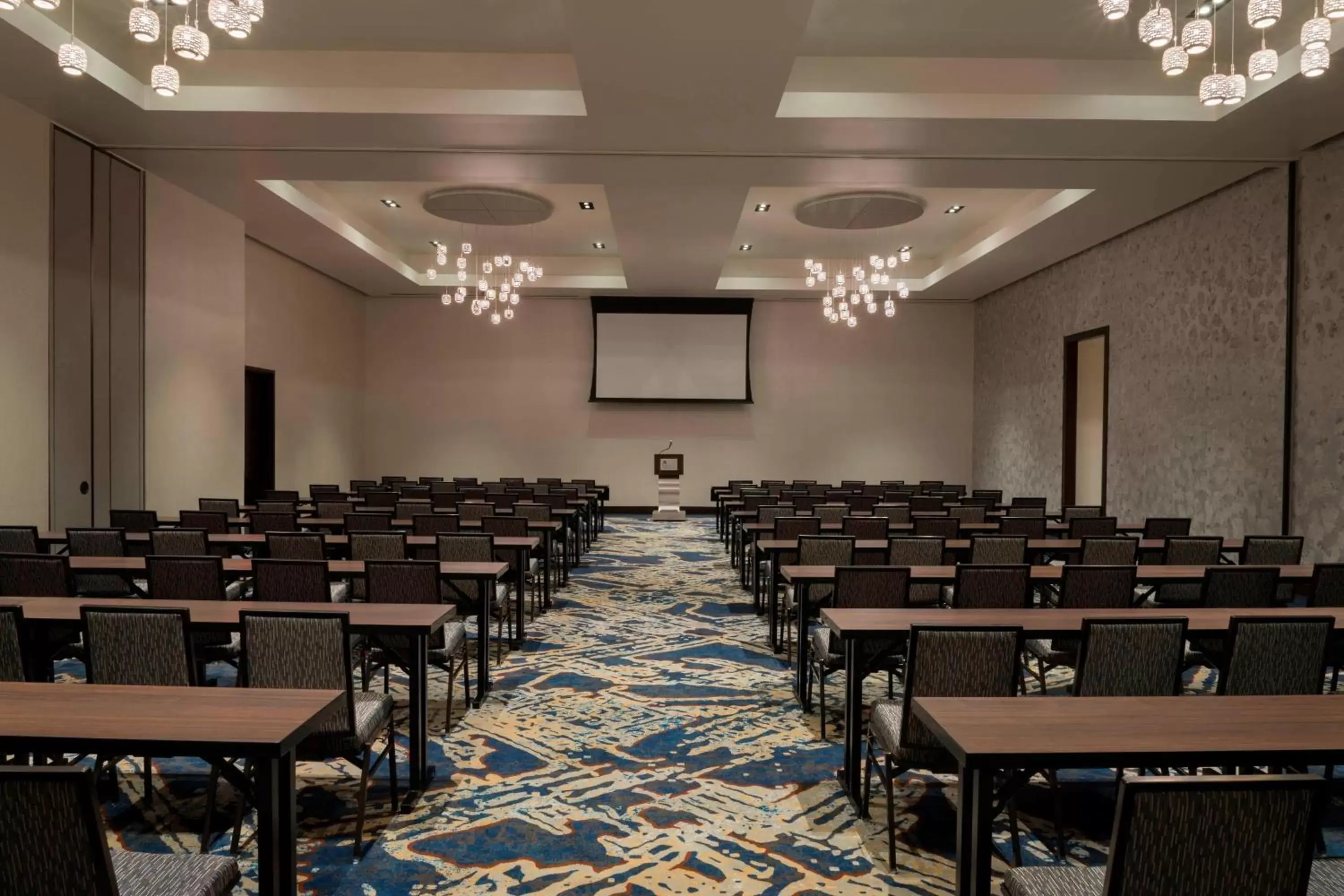 Meeting/conference room in Buffalo Marriott at LECOM HARBORCENTER