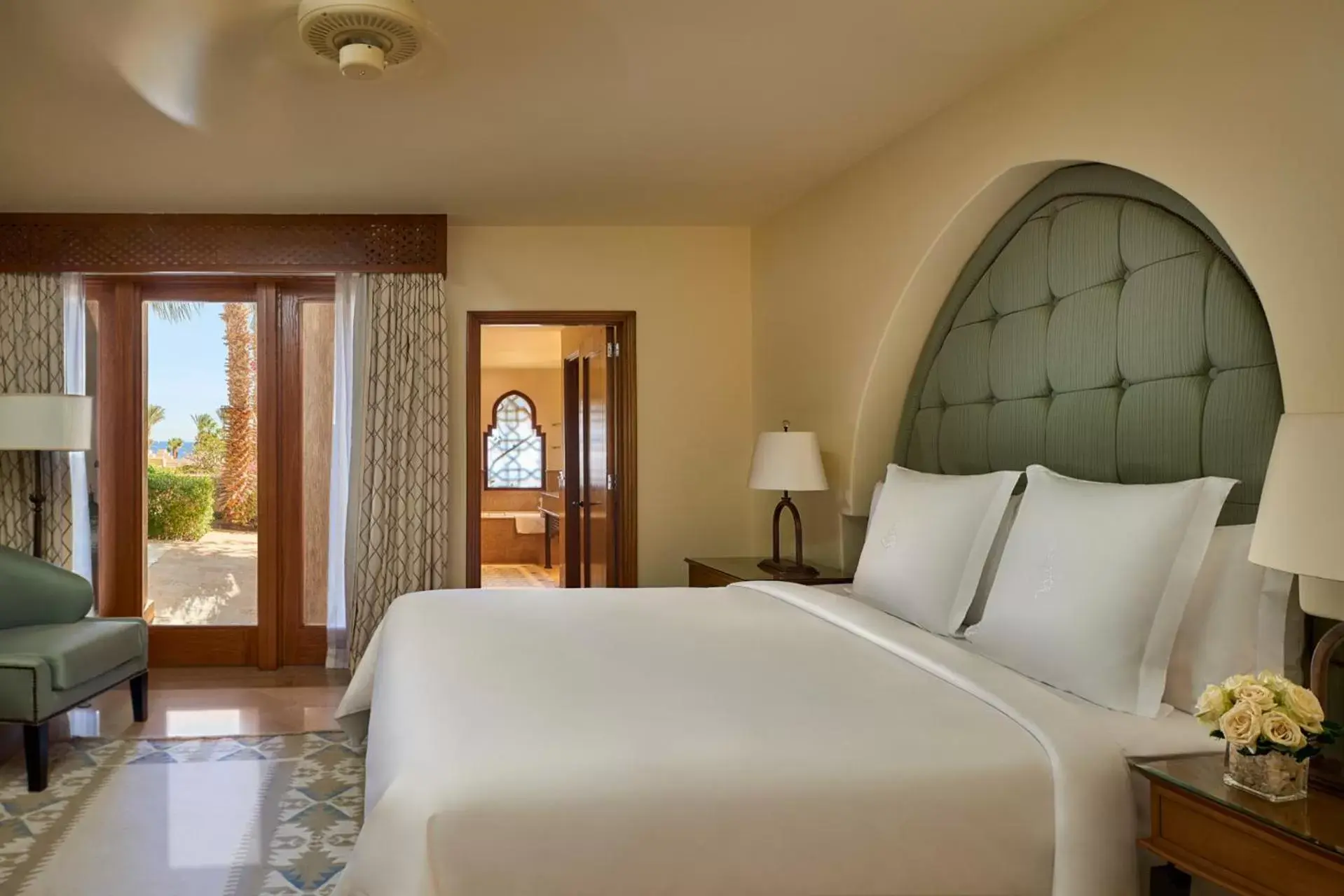 Bedroom, Bed in Four Seasons Resort Sharm El Sheikh