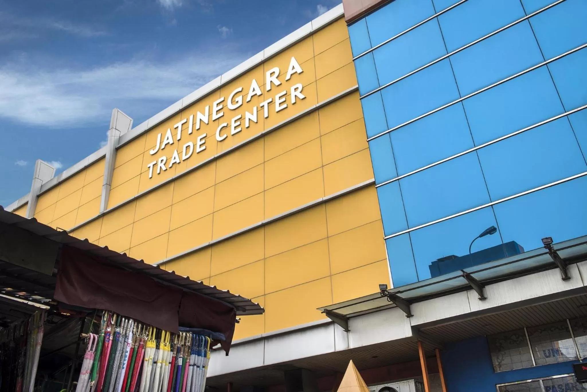 Nearby landmark in Holiday Inn Express Jakarta Matraman by IHG