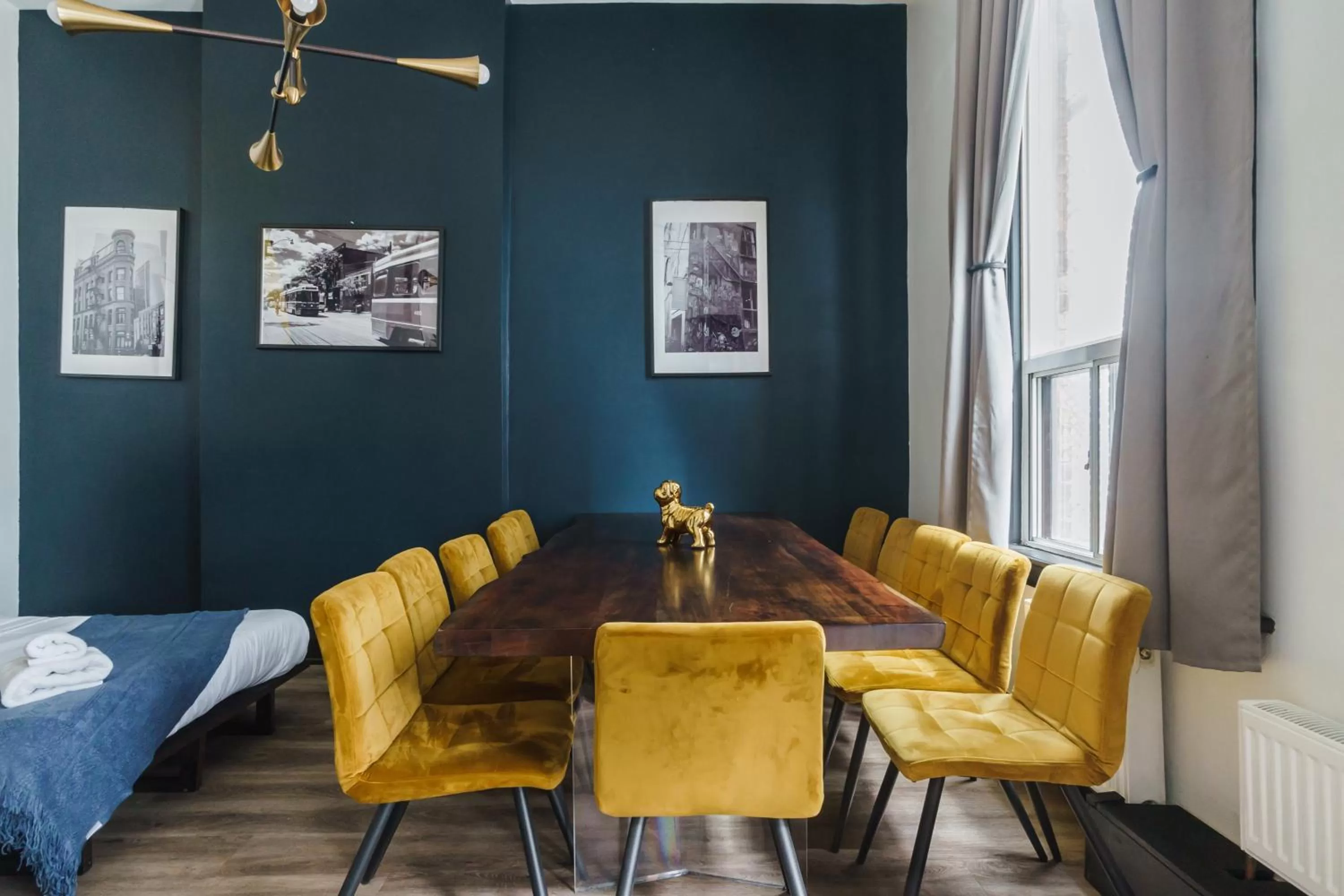 Seating area, Dining Area in Queen Street Lofts