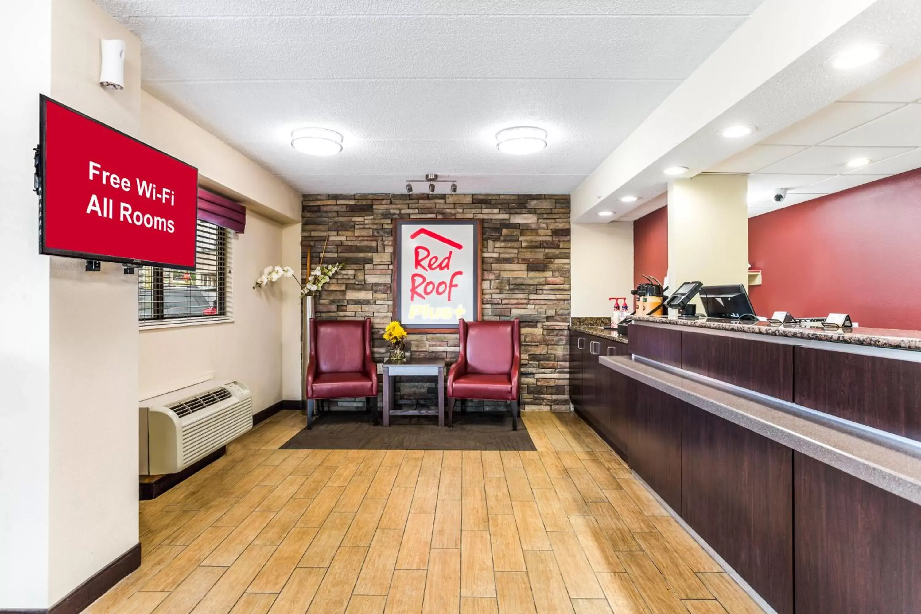 Lobby or reception in Red Roof Inn PLUS+ Nashville North Goodlettsville