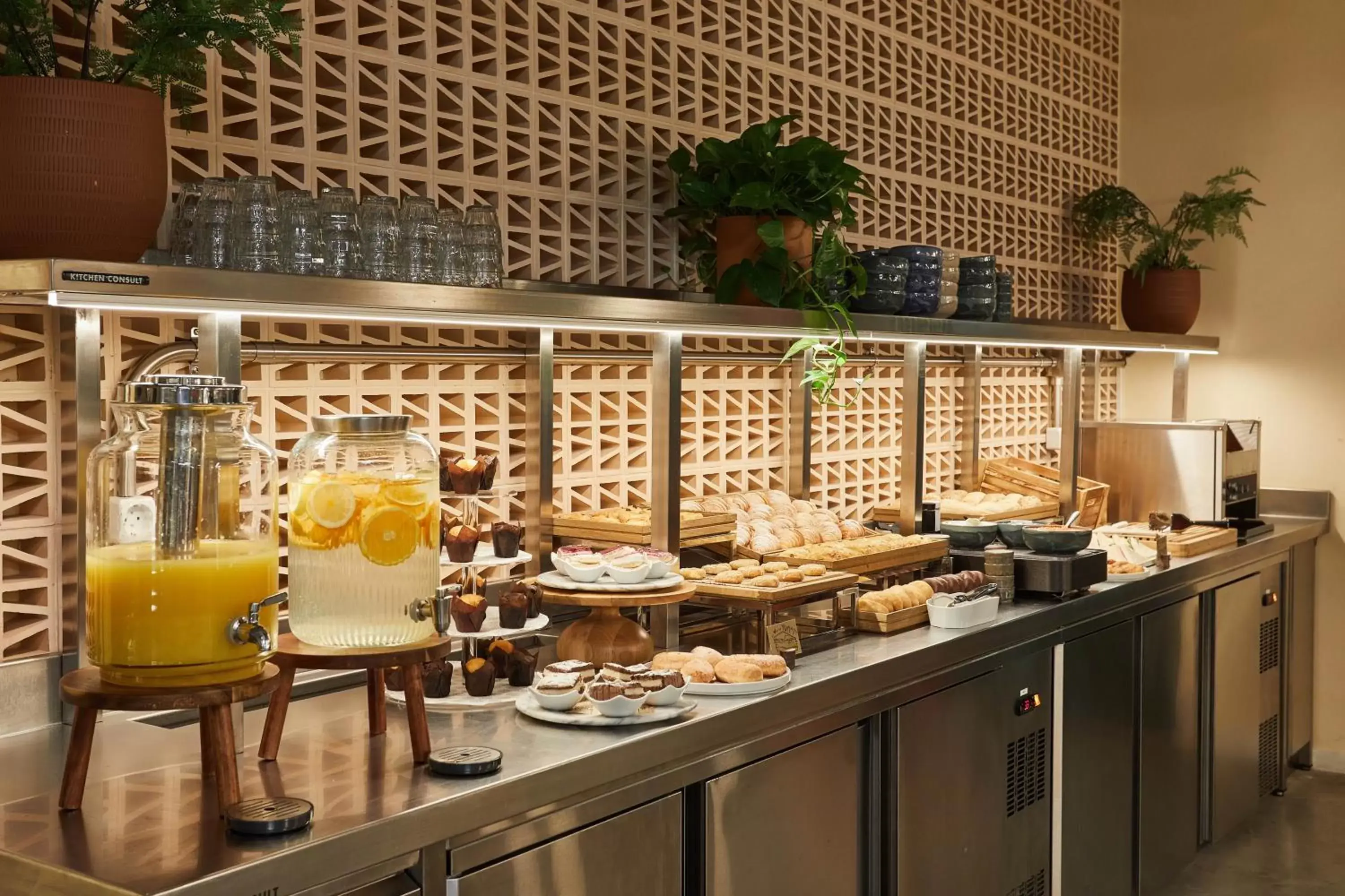 Restaurant/places to eat in The Social Hub Madrid Restaurant/places to eat in The Social Hub Madrid