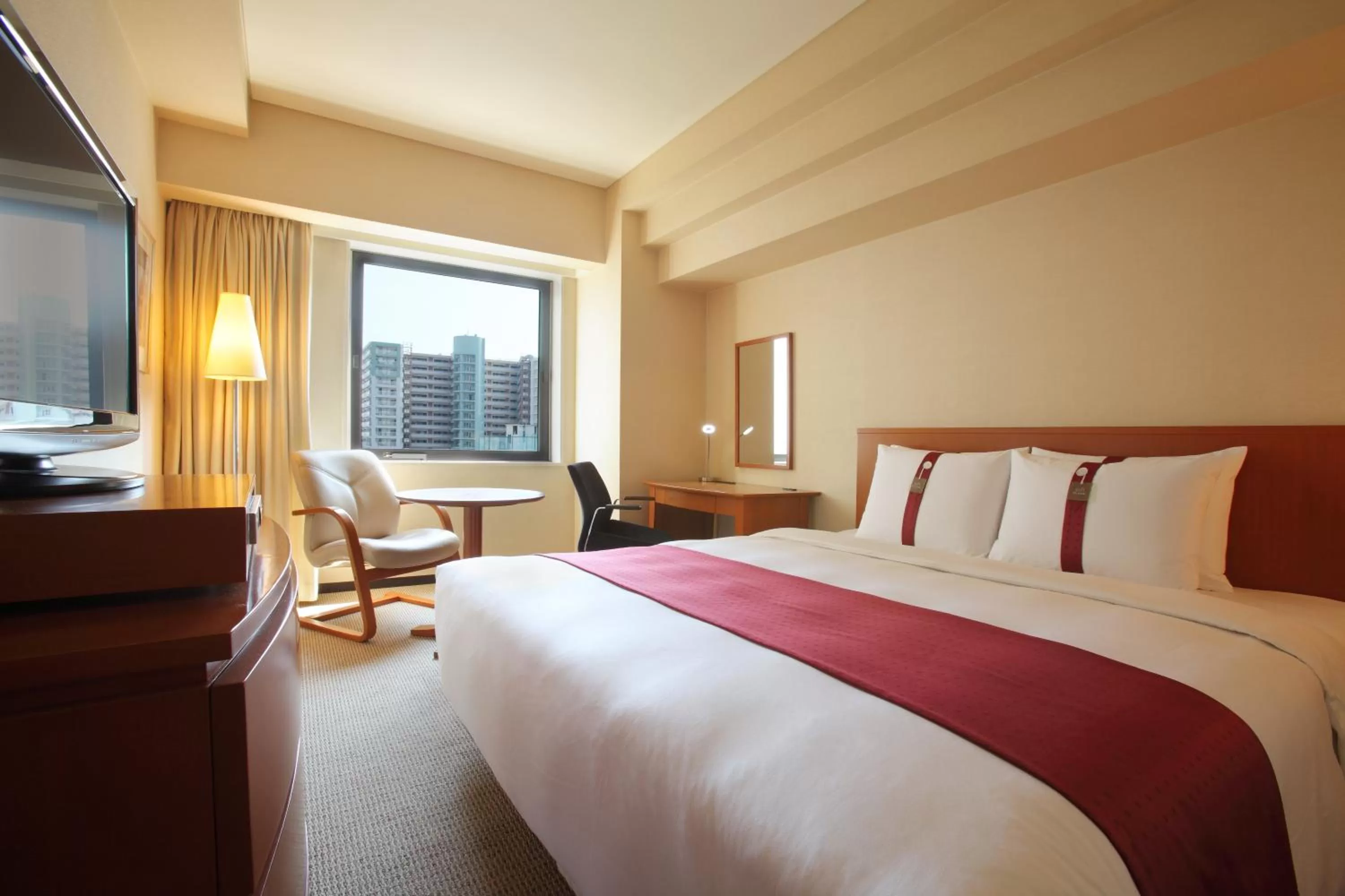 Photo of the whole room, Bed in ANA Holiday Inn Sendai by IHG