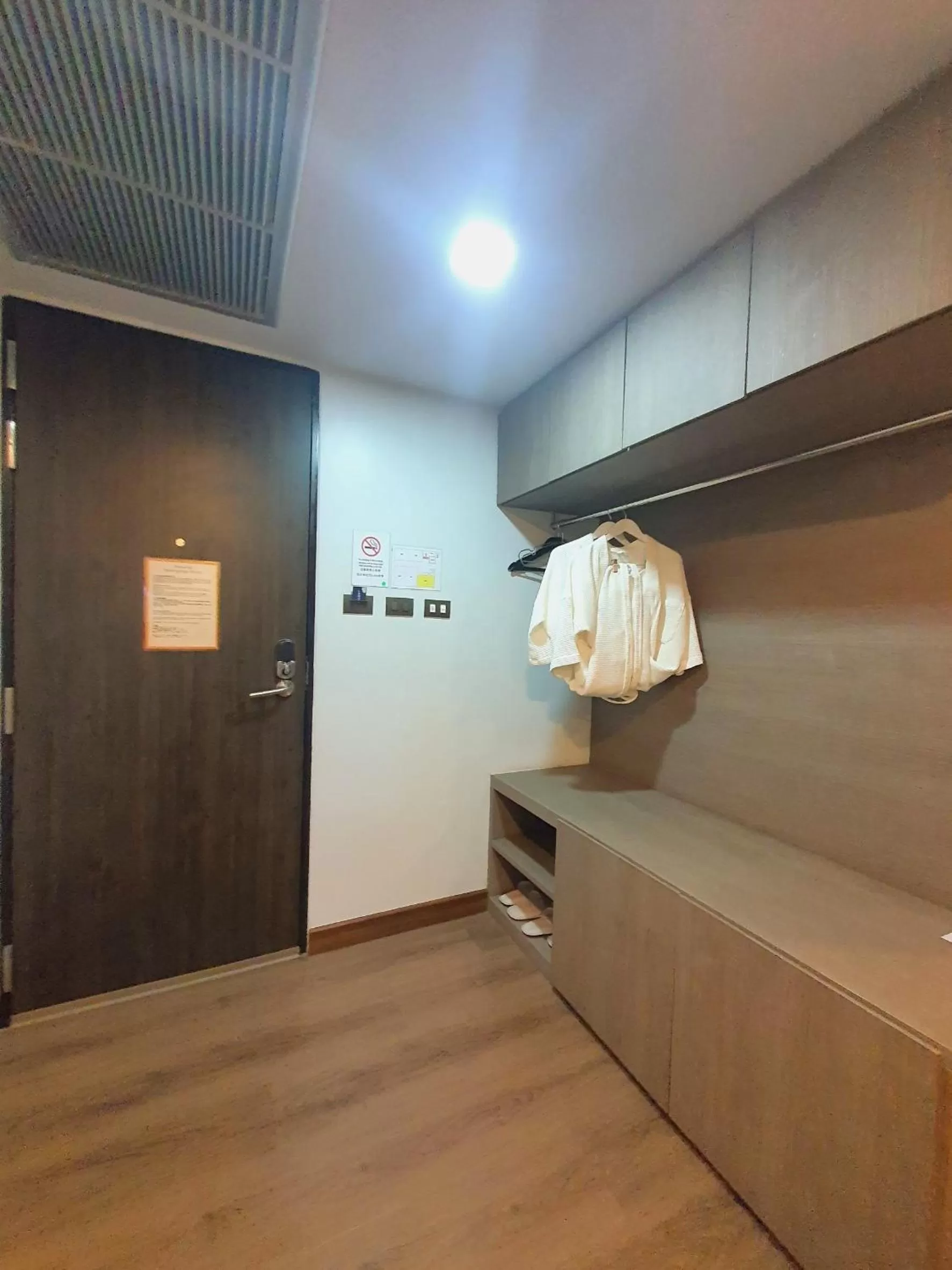 Photo of the whole room in Marigold Lanna