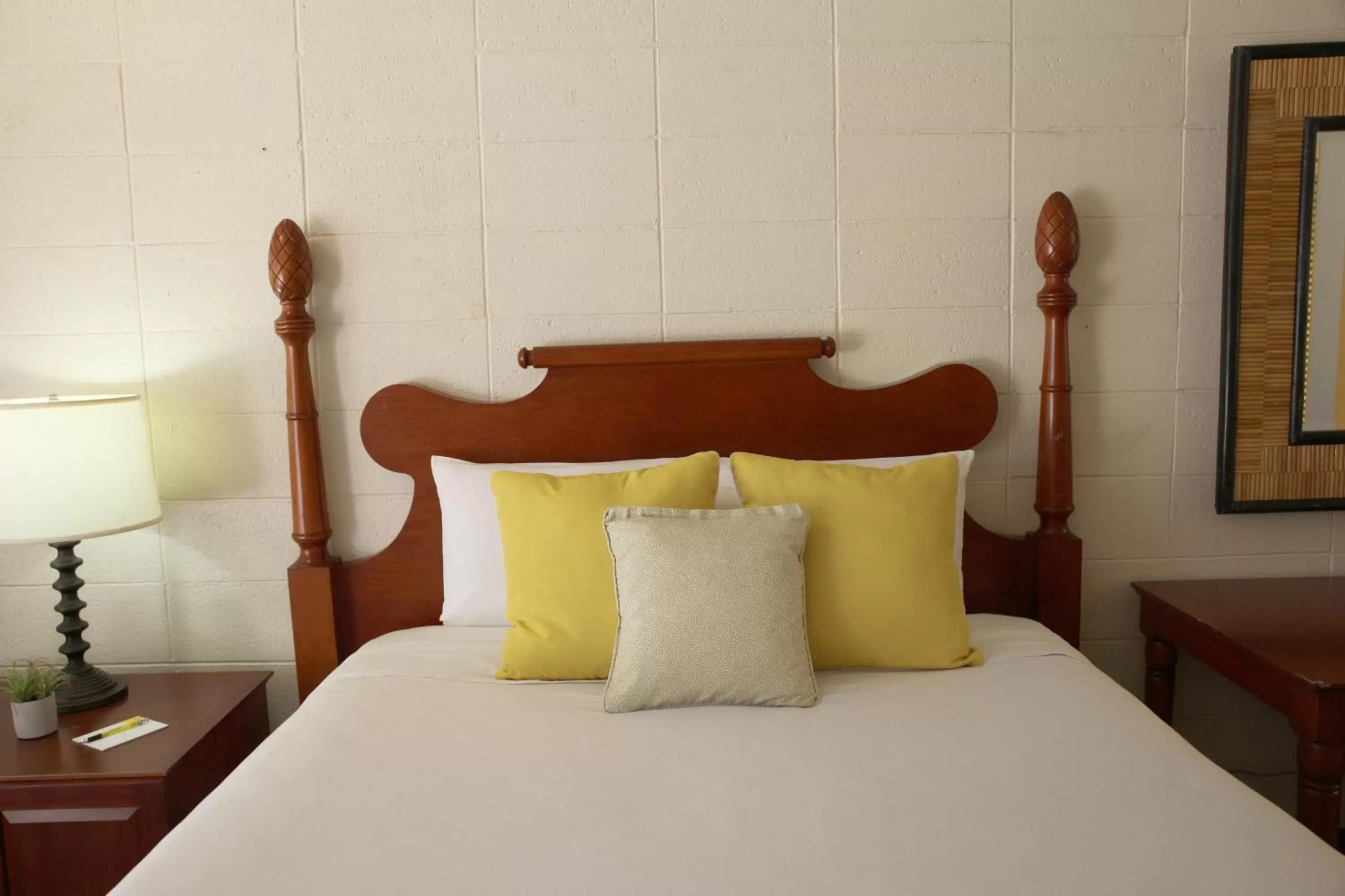 Bedroom, Bed in Waikiki Heritage Hotel