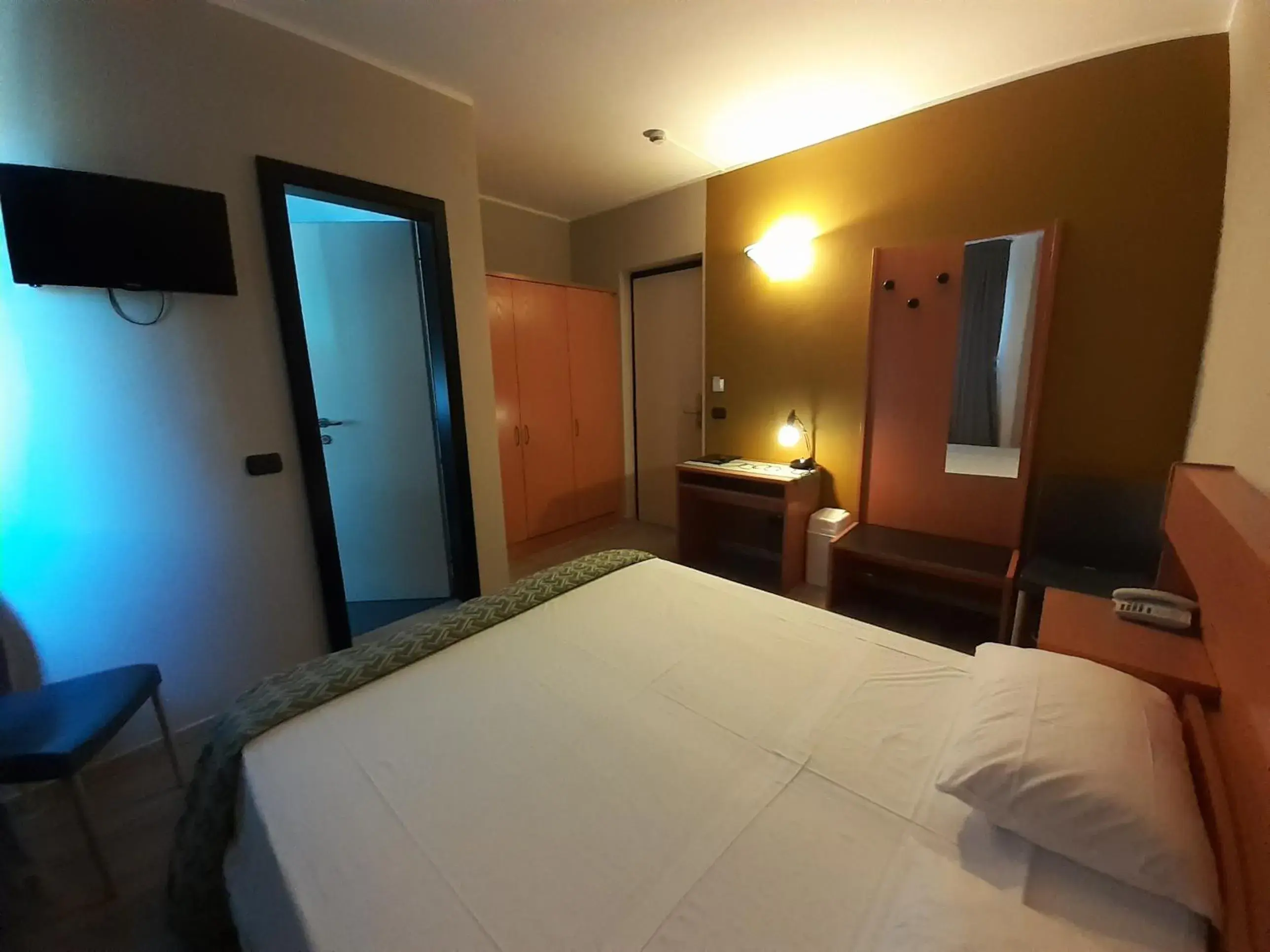Bedroom, Bed in Hotel Antonella