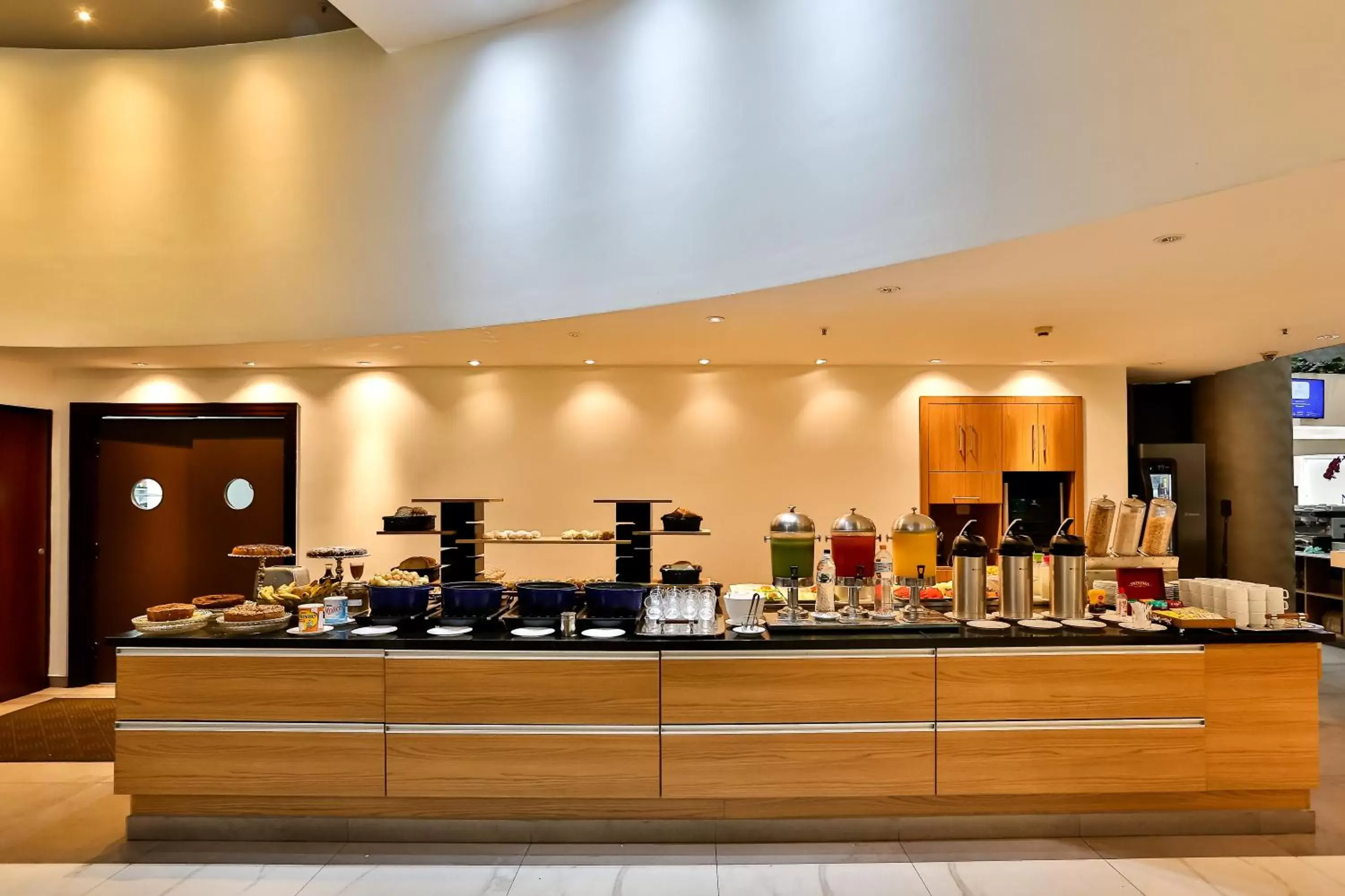 Buffet breakfast in Slaviero São Paulo Downtown Buffet breakfast in Slaviero São Paulo Downtown