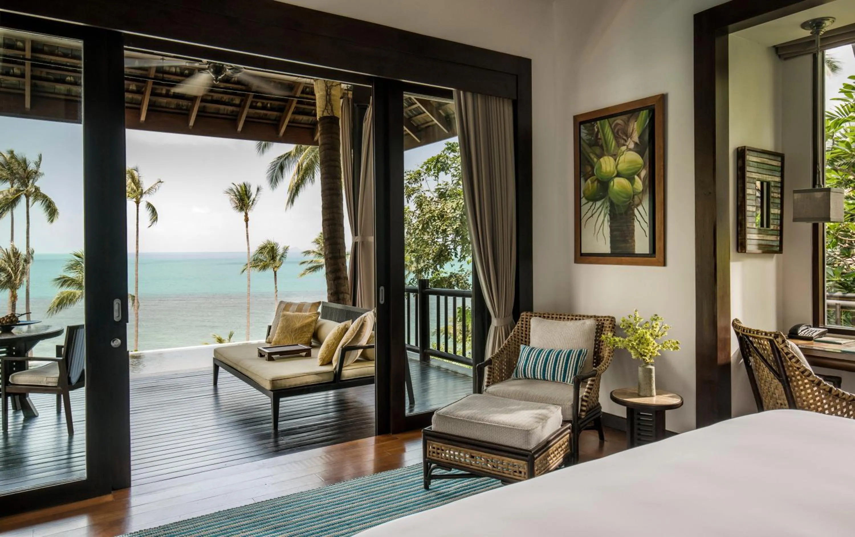 Sea view, Bed in Four Seasons Resort Koh Samui