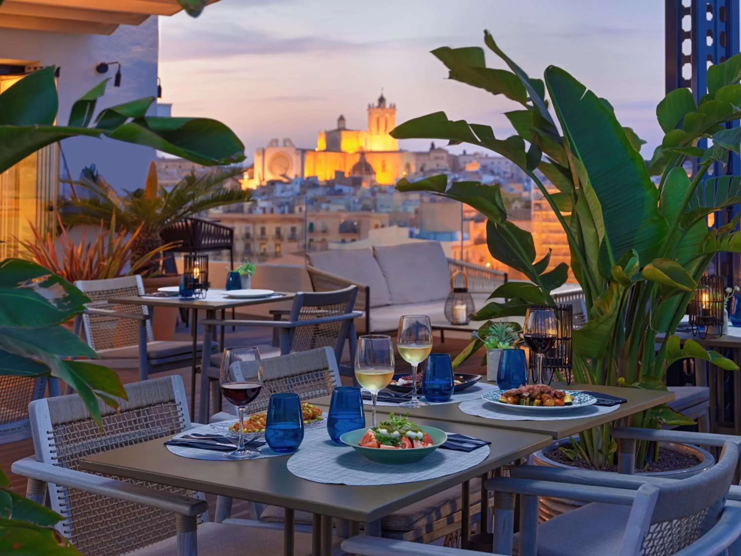 Restaurant/Places to Eat in H10 Imperial Tarraco 4* Sup