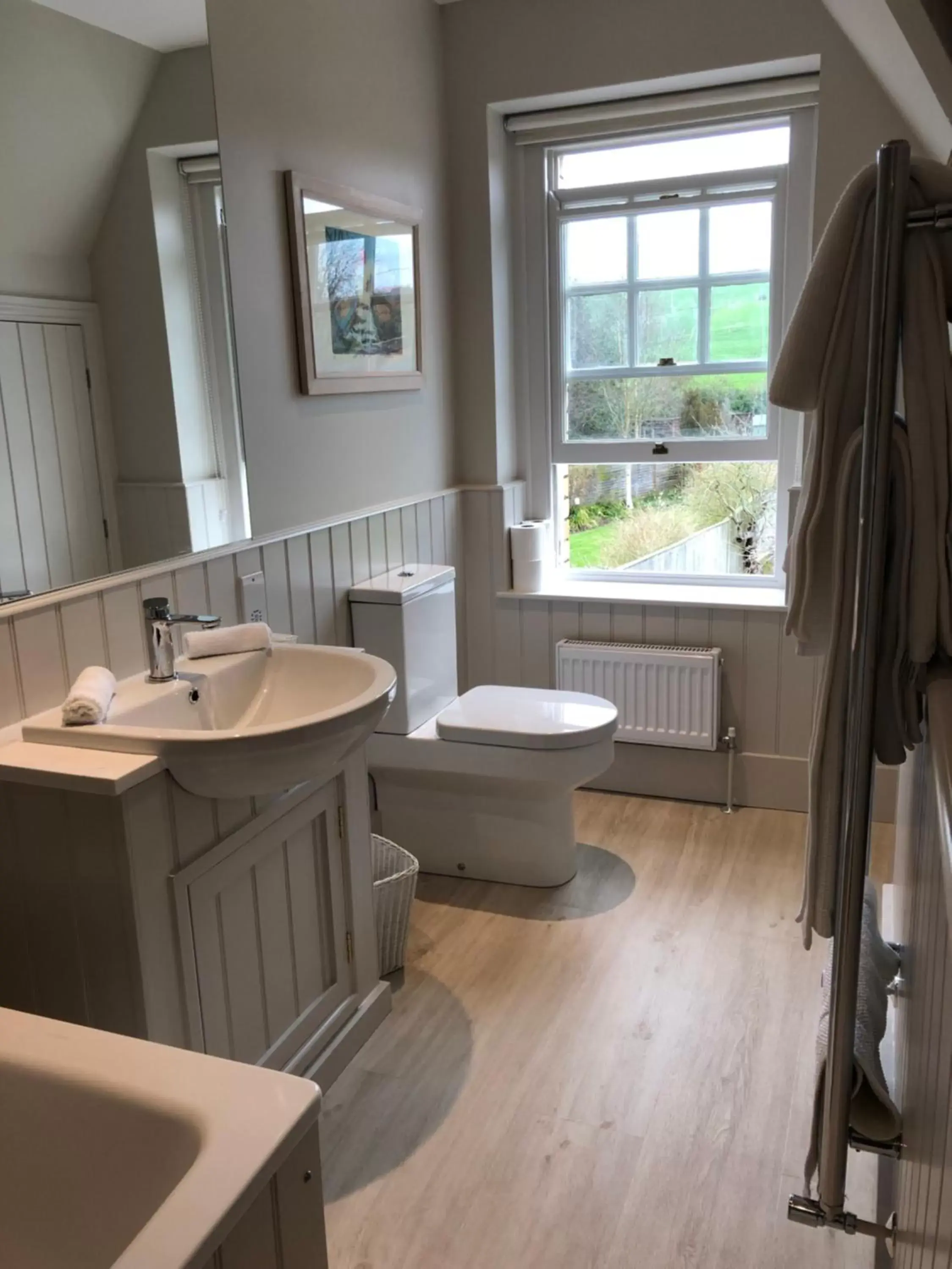 Bathroom in Avalon House Bed and Breakfast