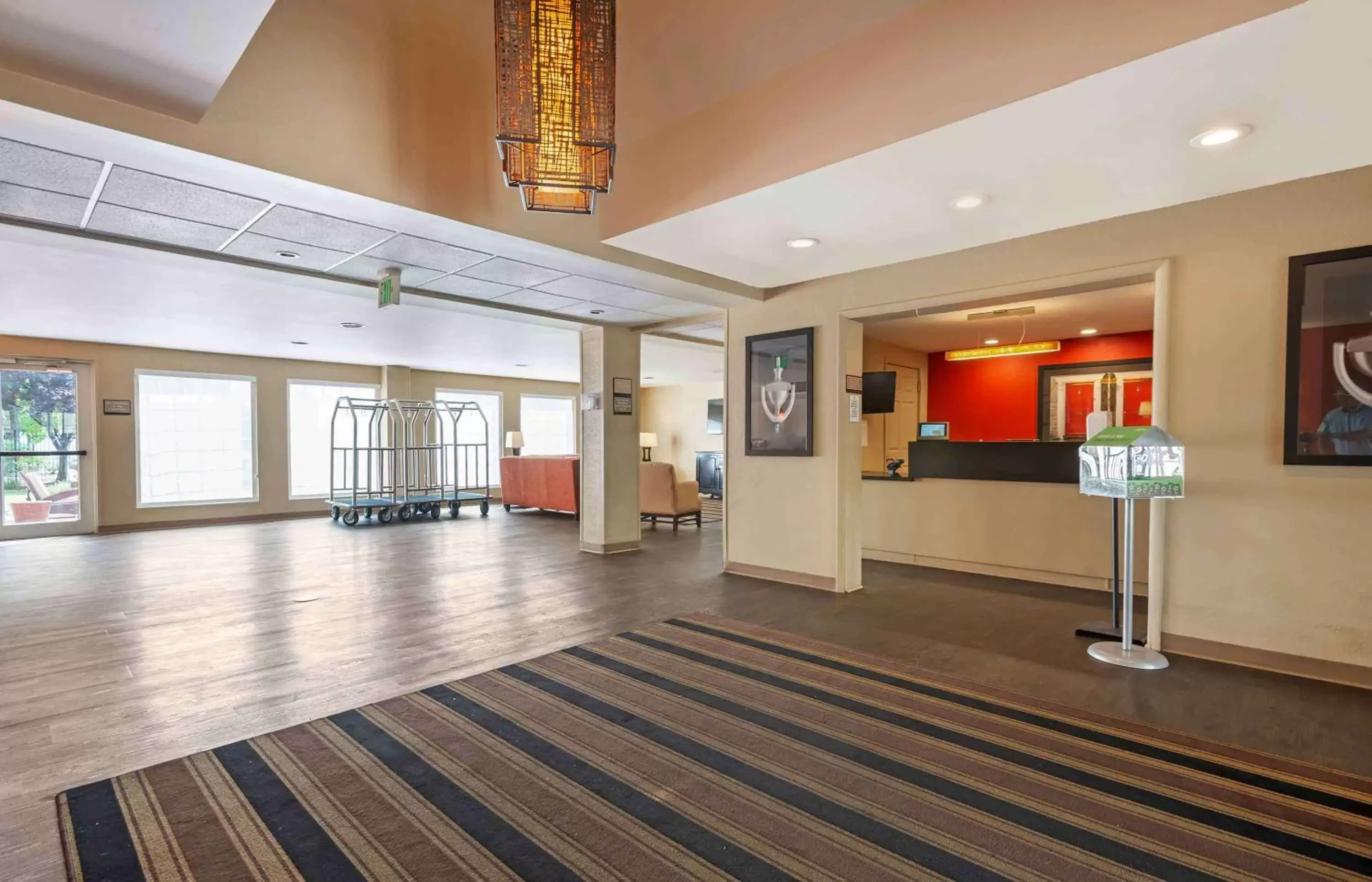Lobby or reception, Lobby/Reception in Extended Stay America Suites - Secaucus - New York City Area
