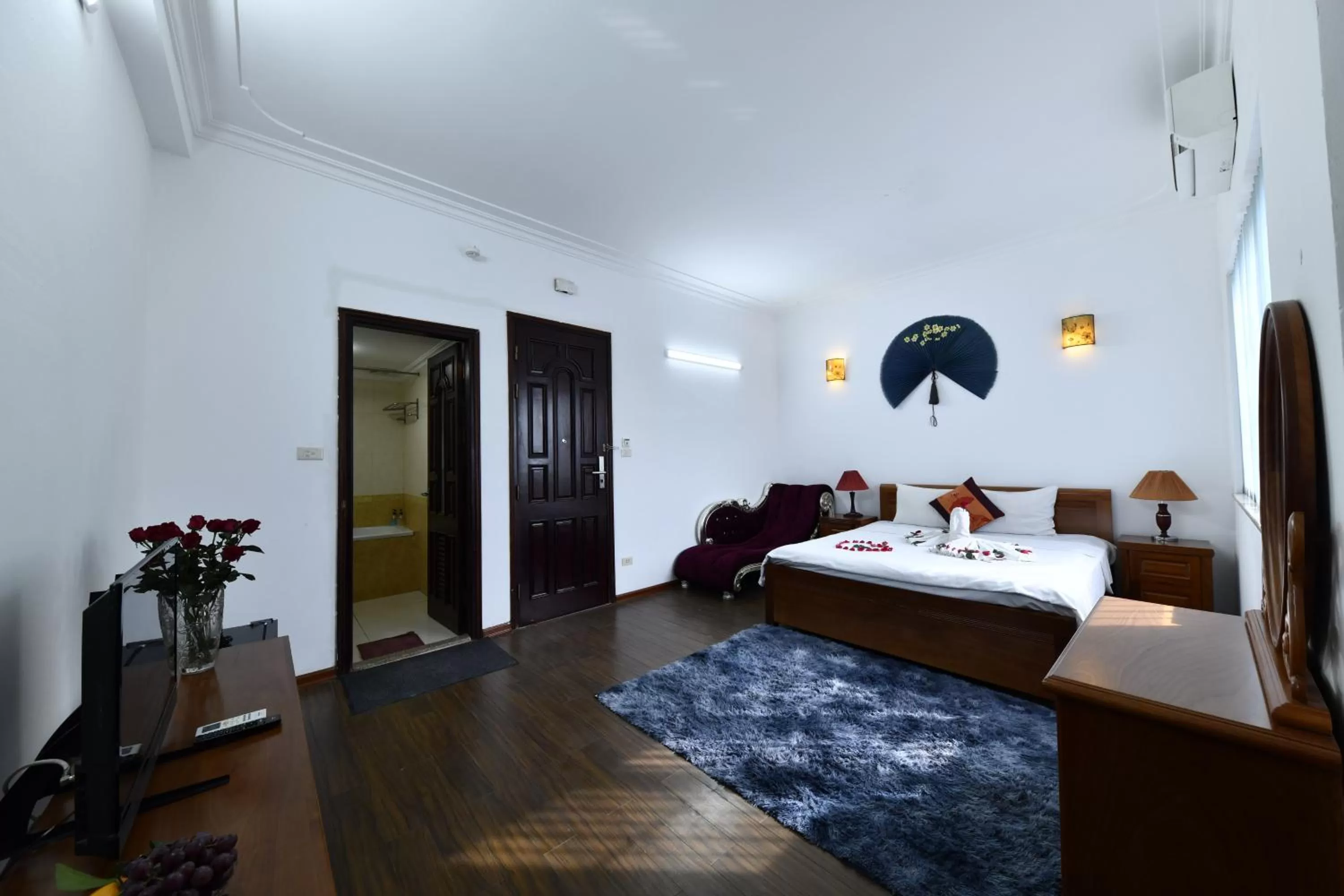 Bed in Phoenix Legend Hotel Hanoi