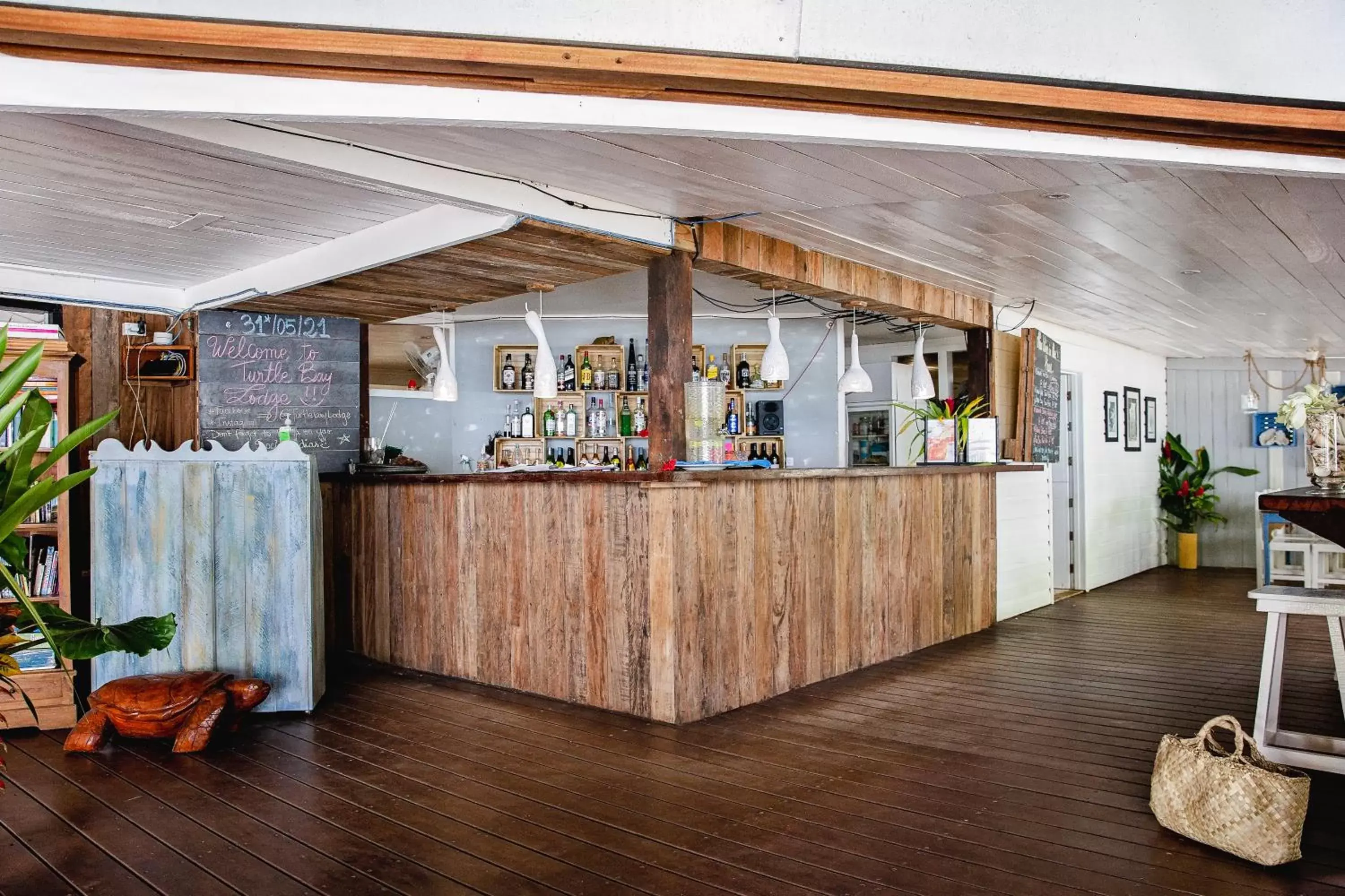 Lounge or bar in Turtle Bay Lodge