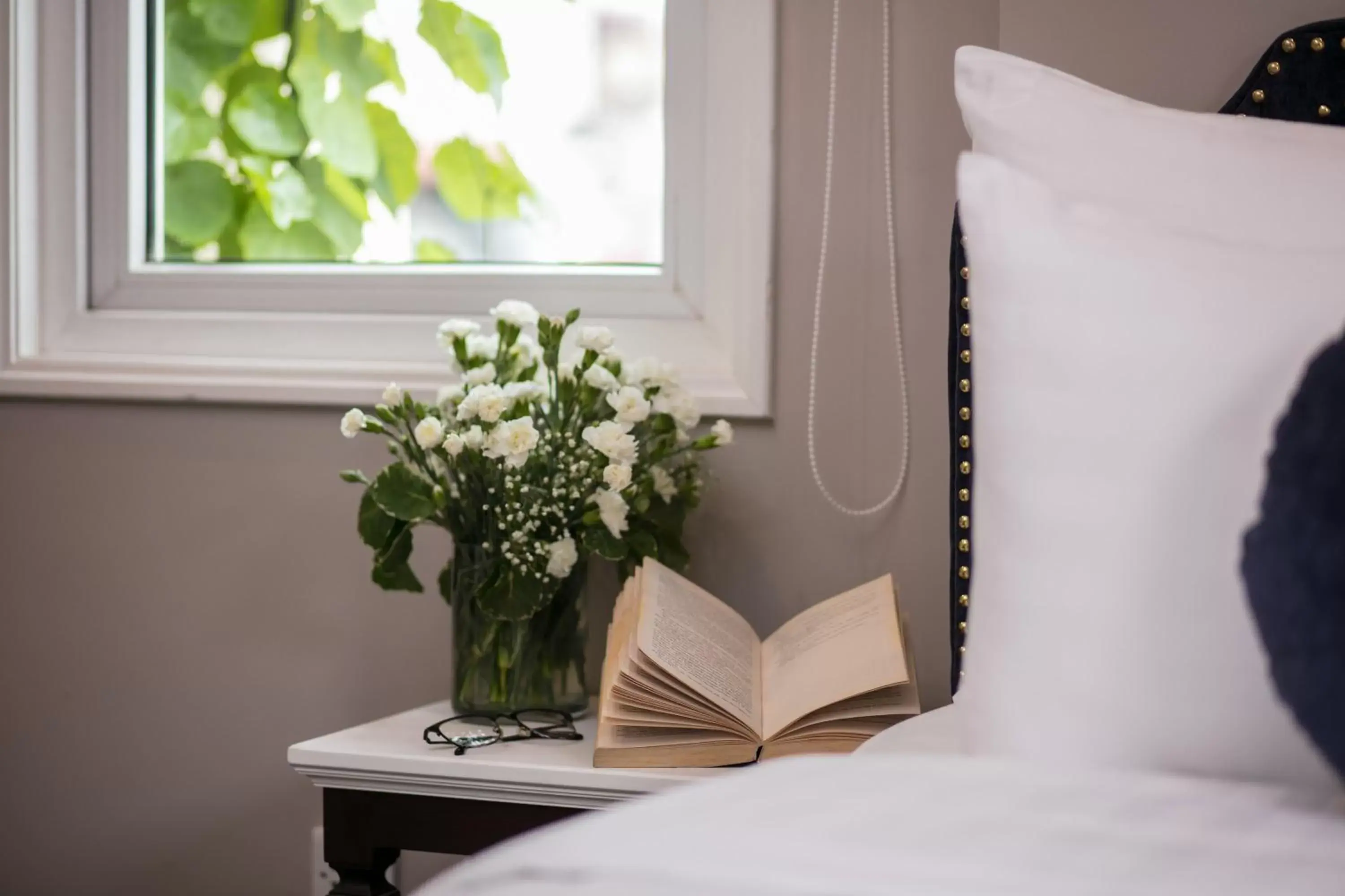 Bedroom, Bed in Flora Centre Hotel & Spa Bedroom, Bed in Flora Centre Hotel & Spa