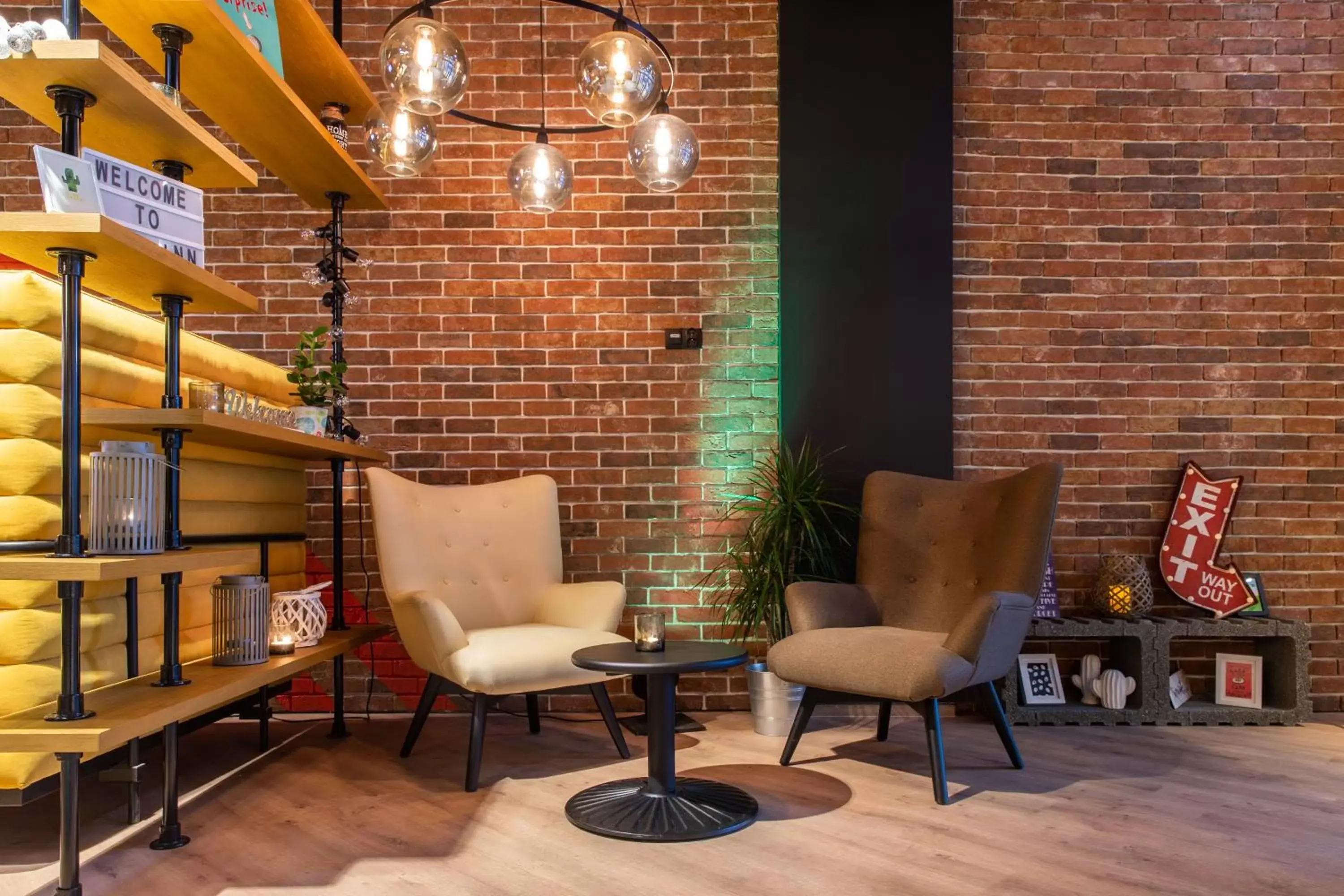 Living room, Seating Area in Park Inn by Radisson Poznan