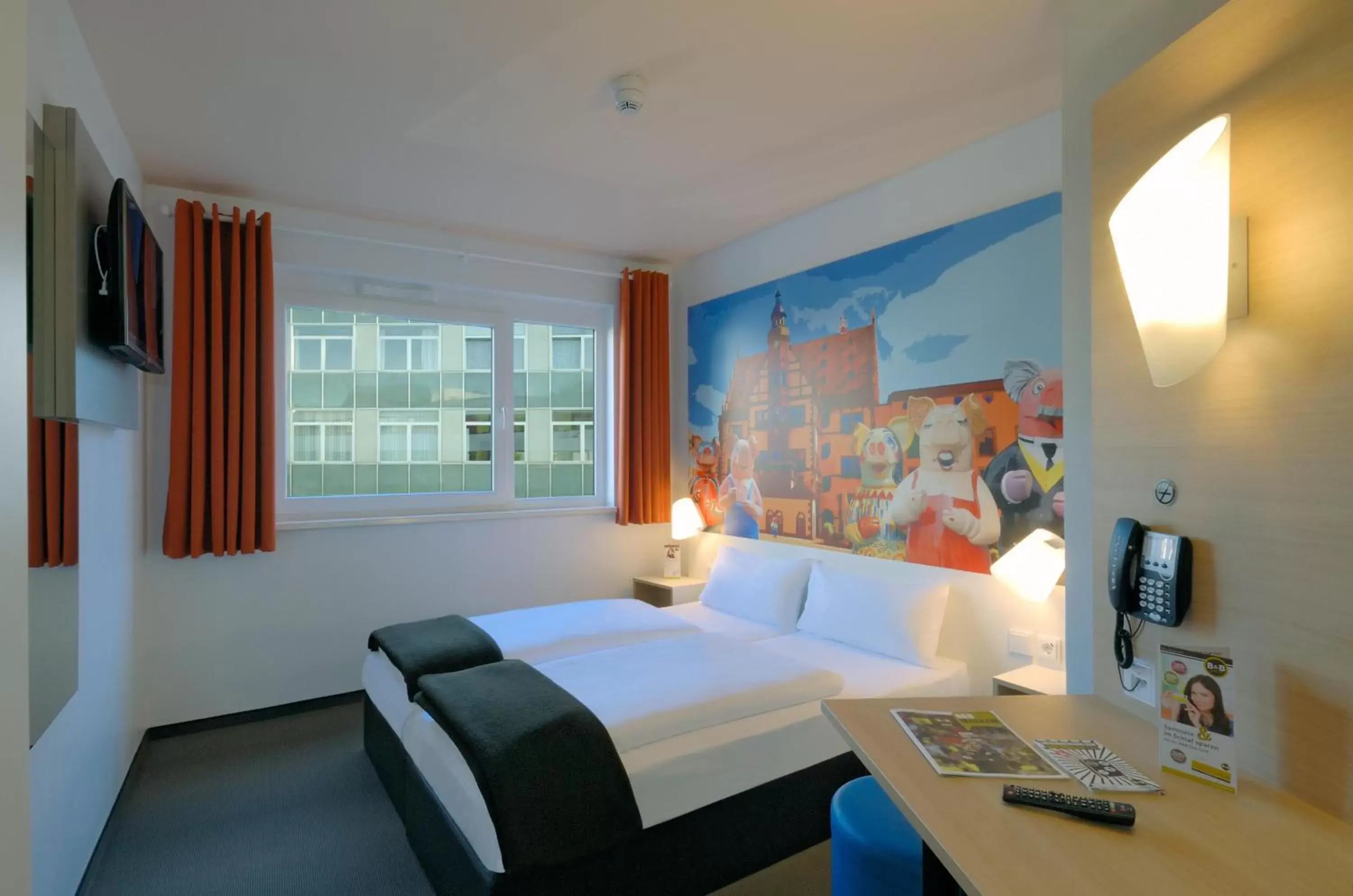 Photo of the whole room, Bed in B&B Hotel Schweinfurt-City