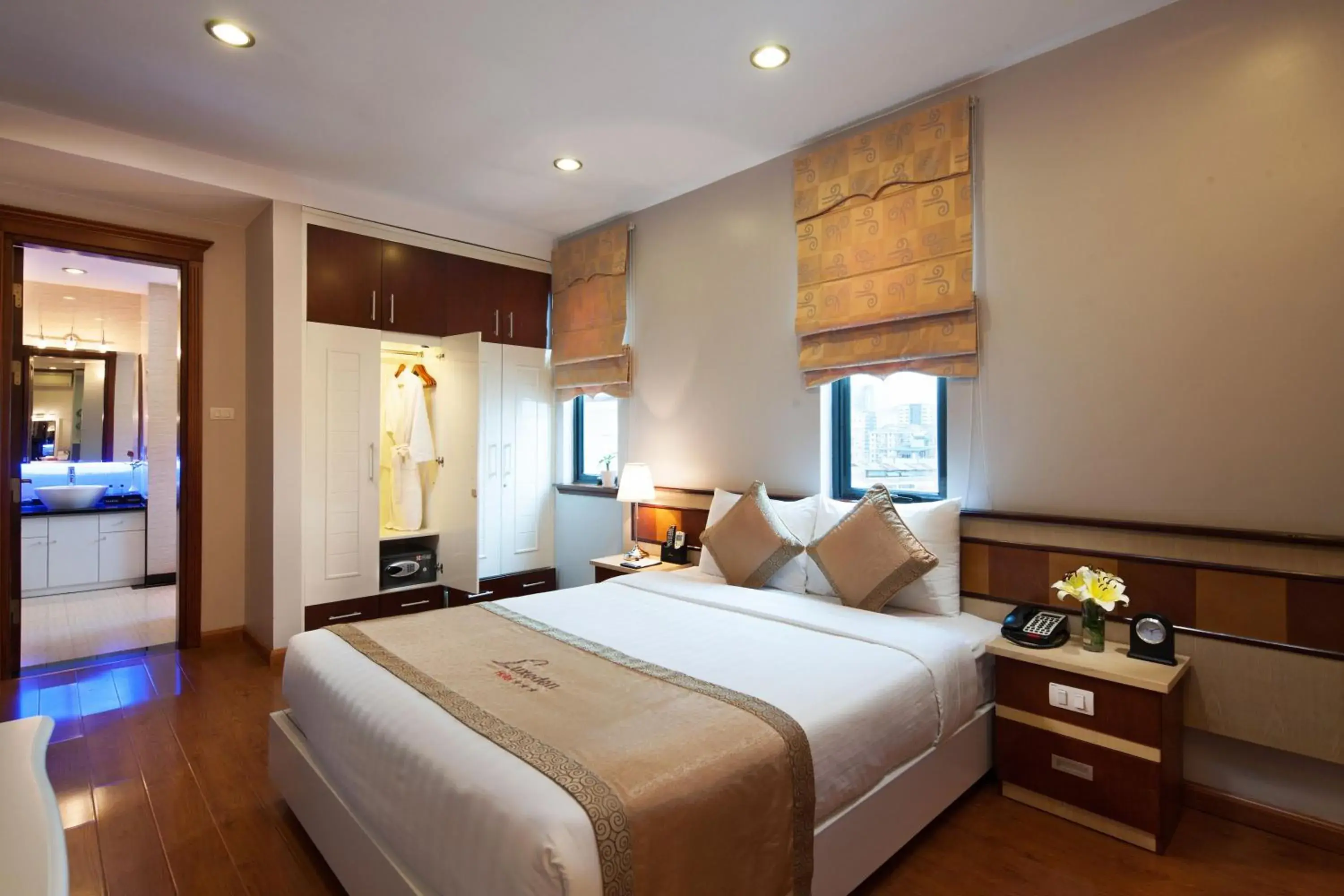 Bed in Luxeden Hotel