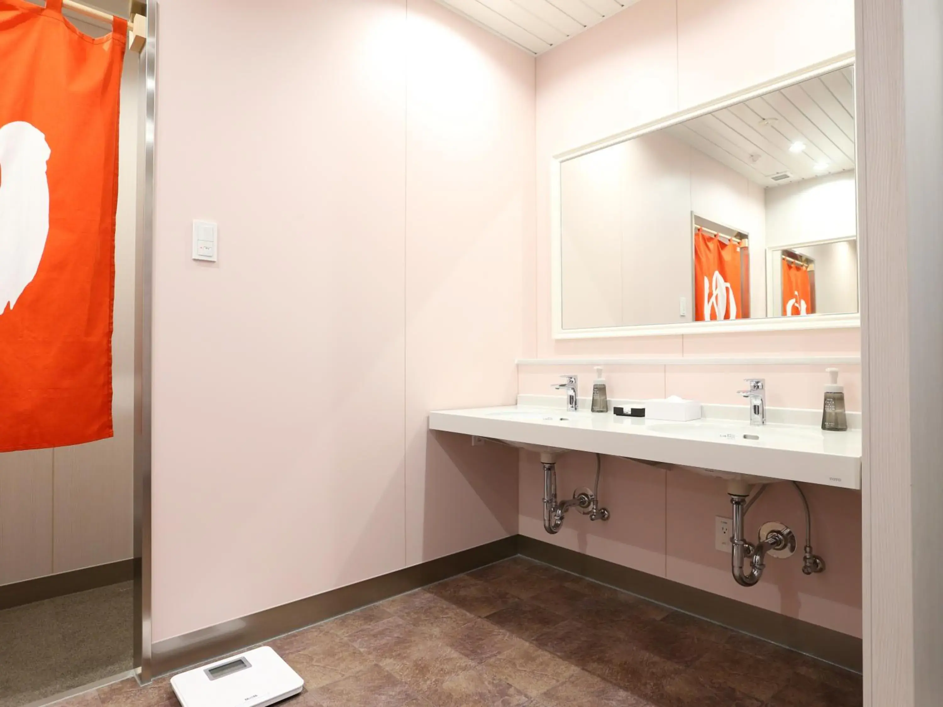 Public Bath, Bathroom in Hotel Wing International Select Higashi Osaka
