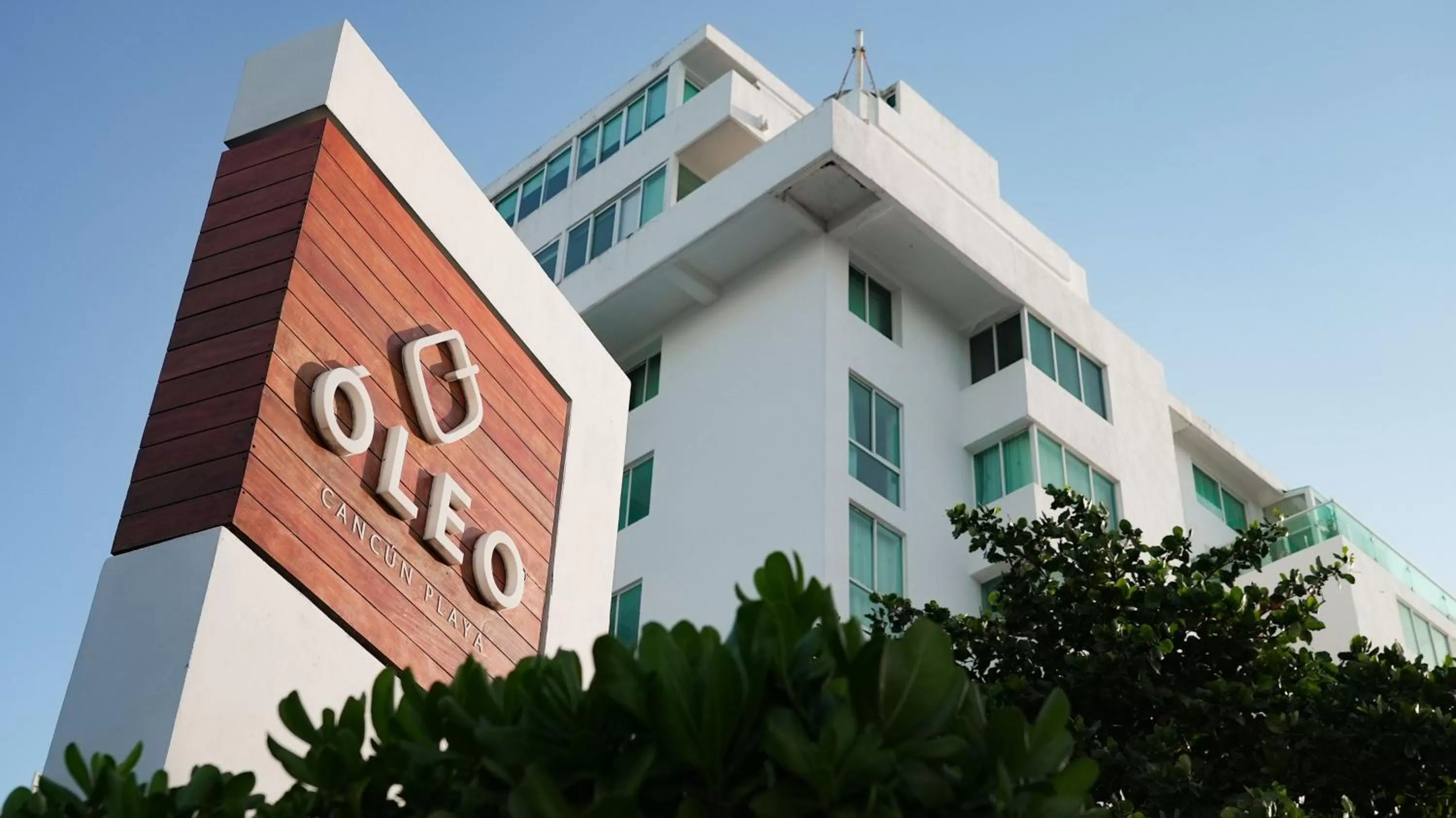 Property building in Oleo Cancun Playa All Inclusive Resort