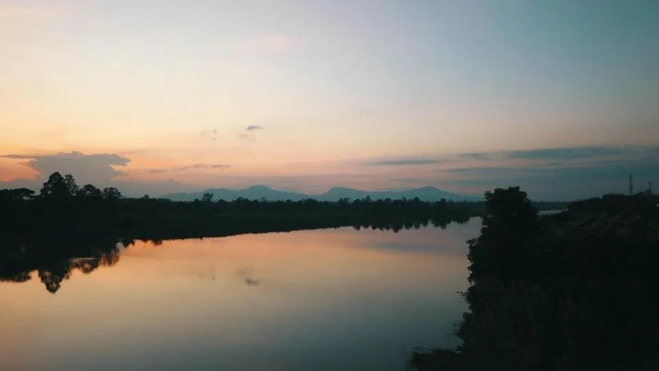 Scenic Riverside Resort