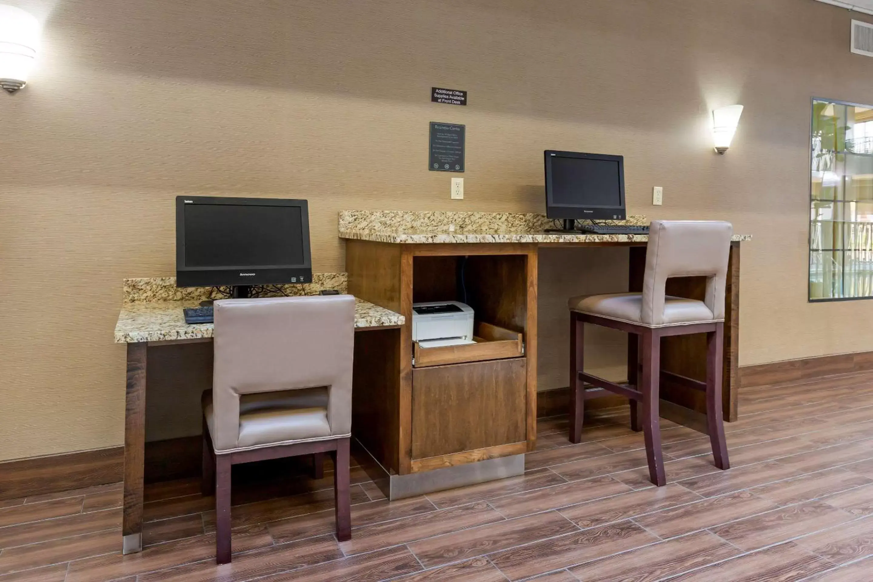 On site, Business Area/Conference Room in Comfort Suites Fredericksburg South