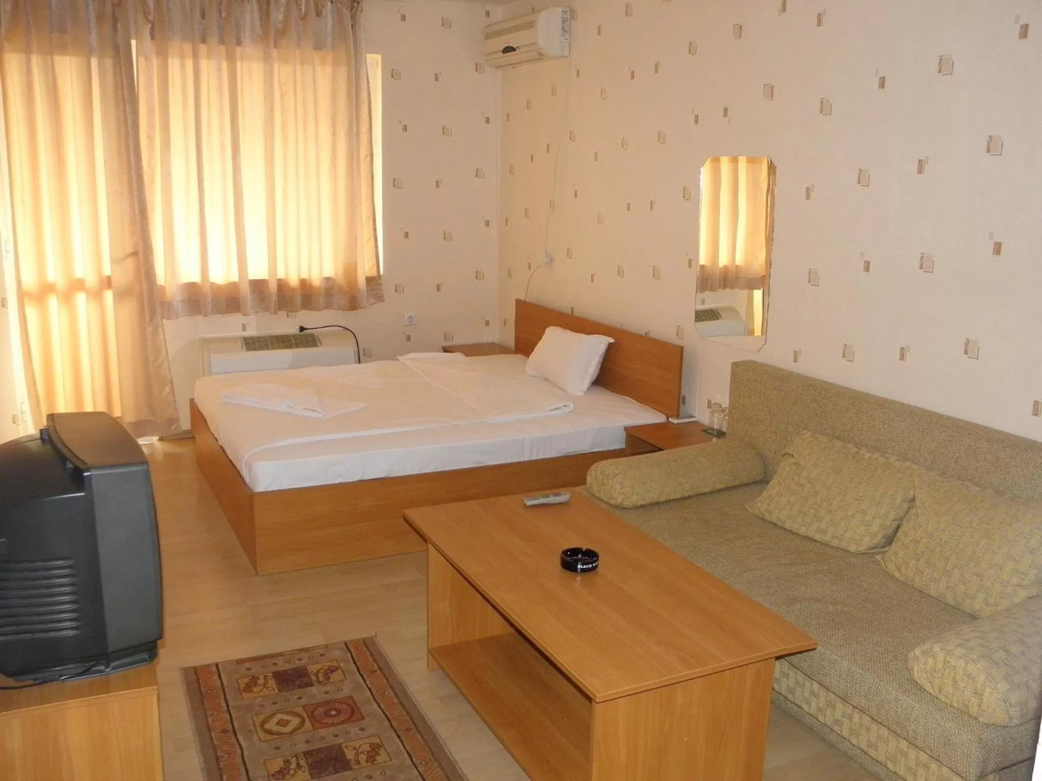 Photo of the whole room, Bed in Hotel Pilevski