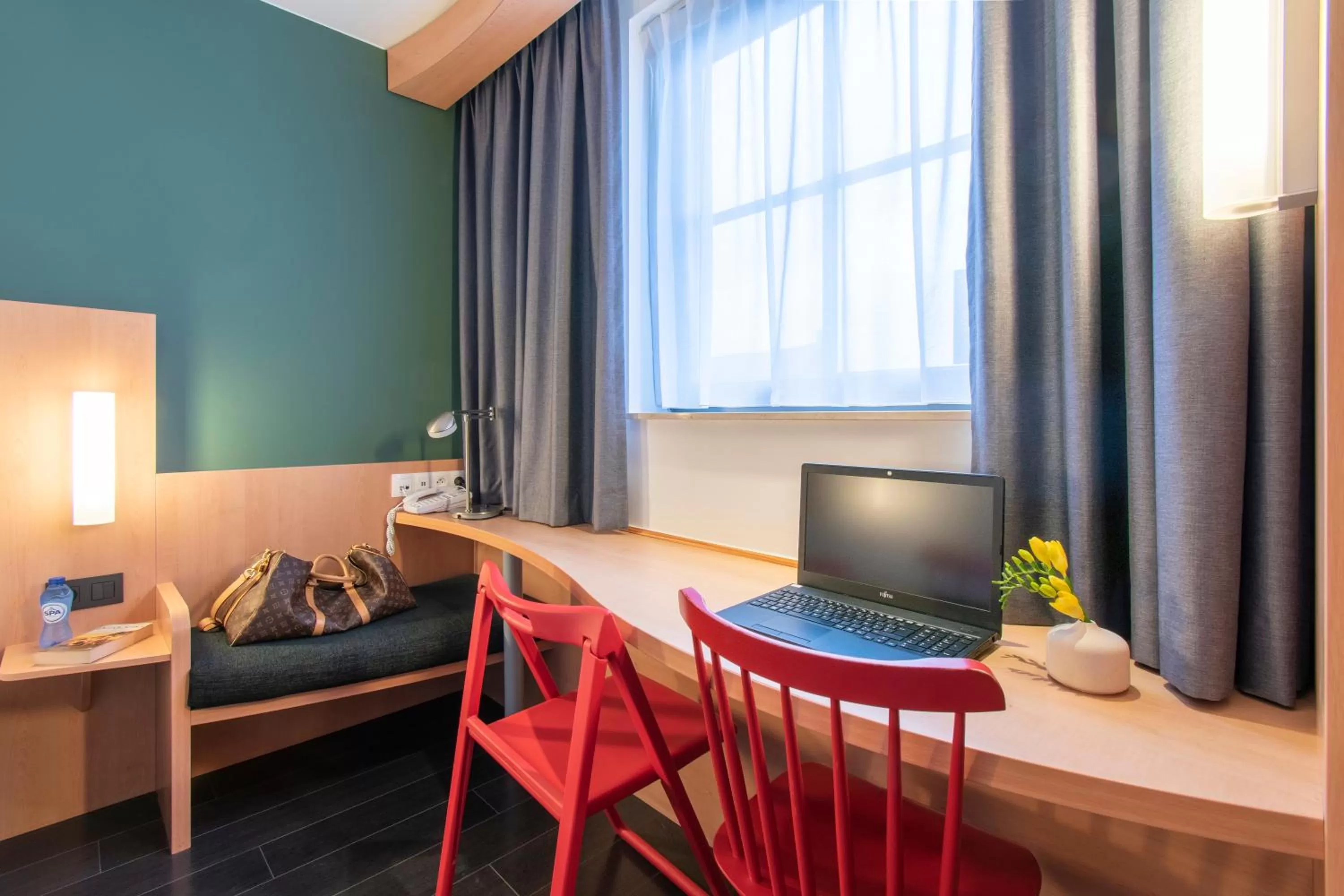 hair dresser in ibis De Panne