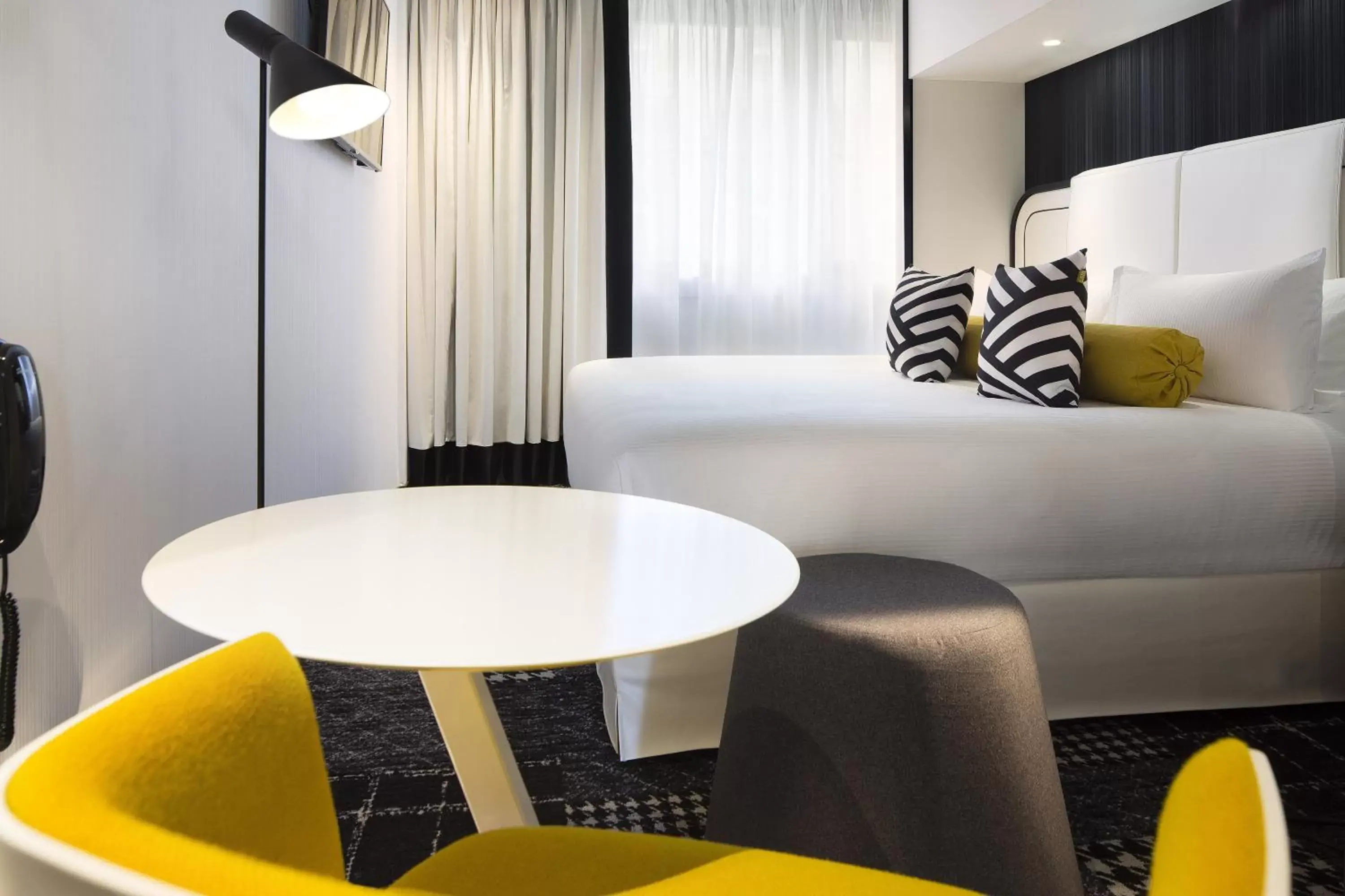 Bedroom, Seating Area in Hotel Ekta Champs Elysées