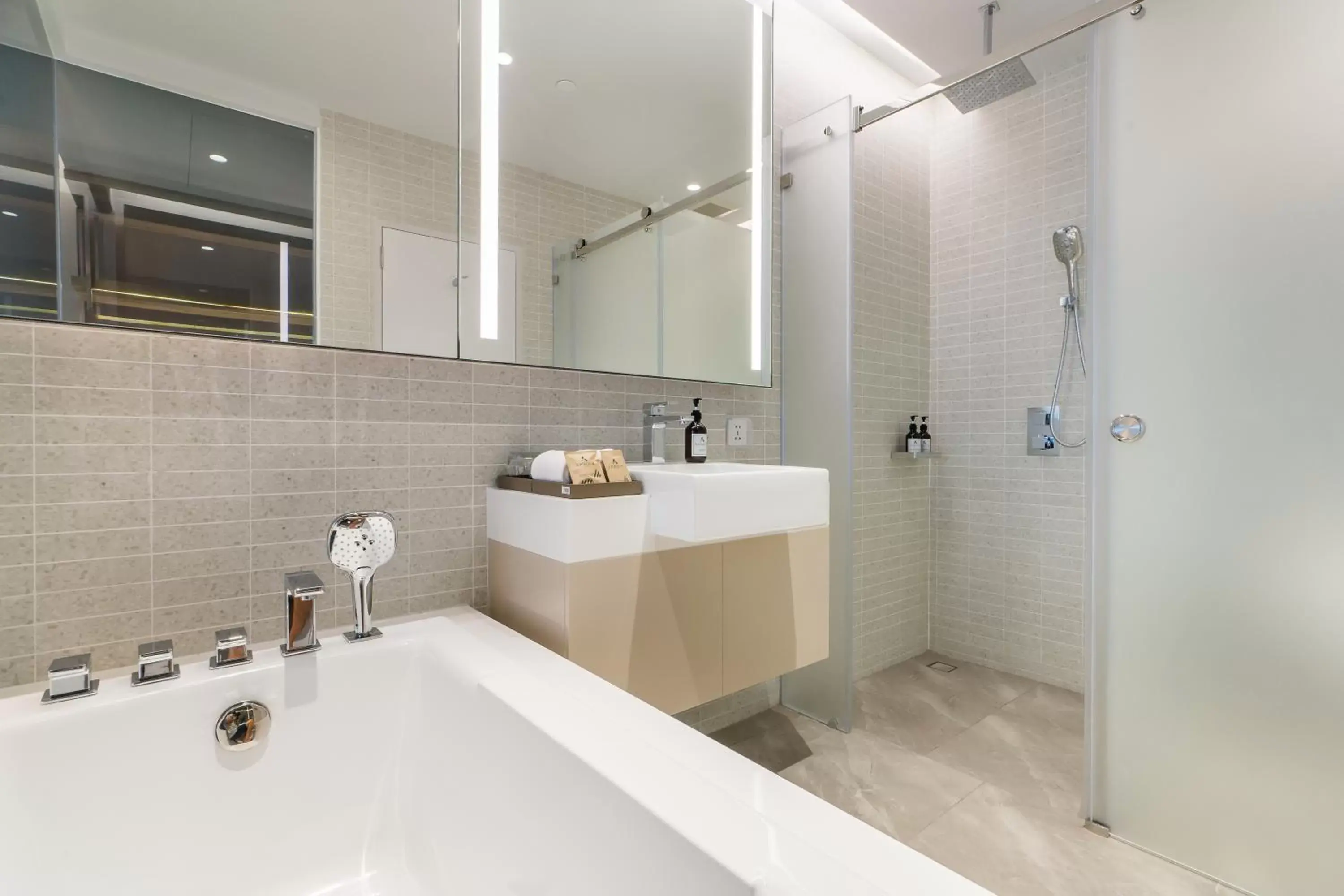 Shower, Bathroom in Arbour Hotel and Residence