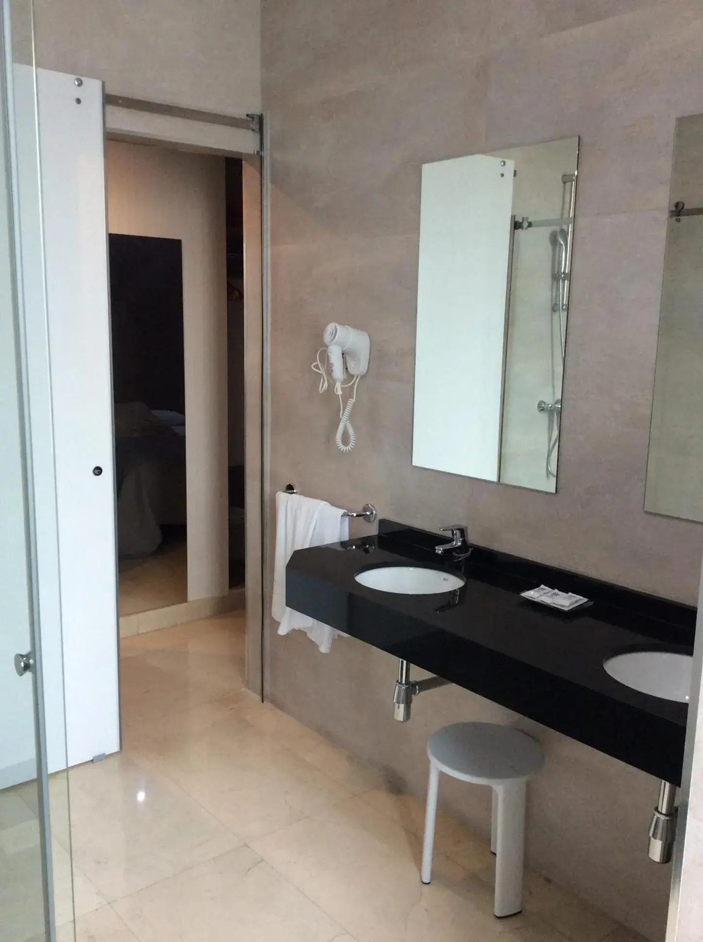 Bathroom in Hotel Ciudad de Fuenlabrada