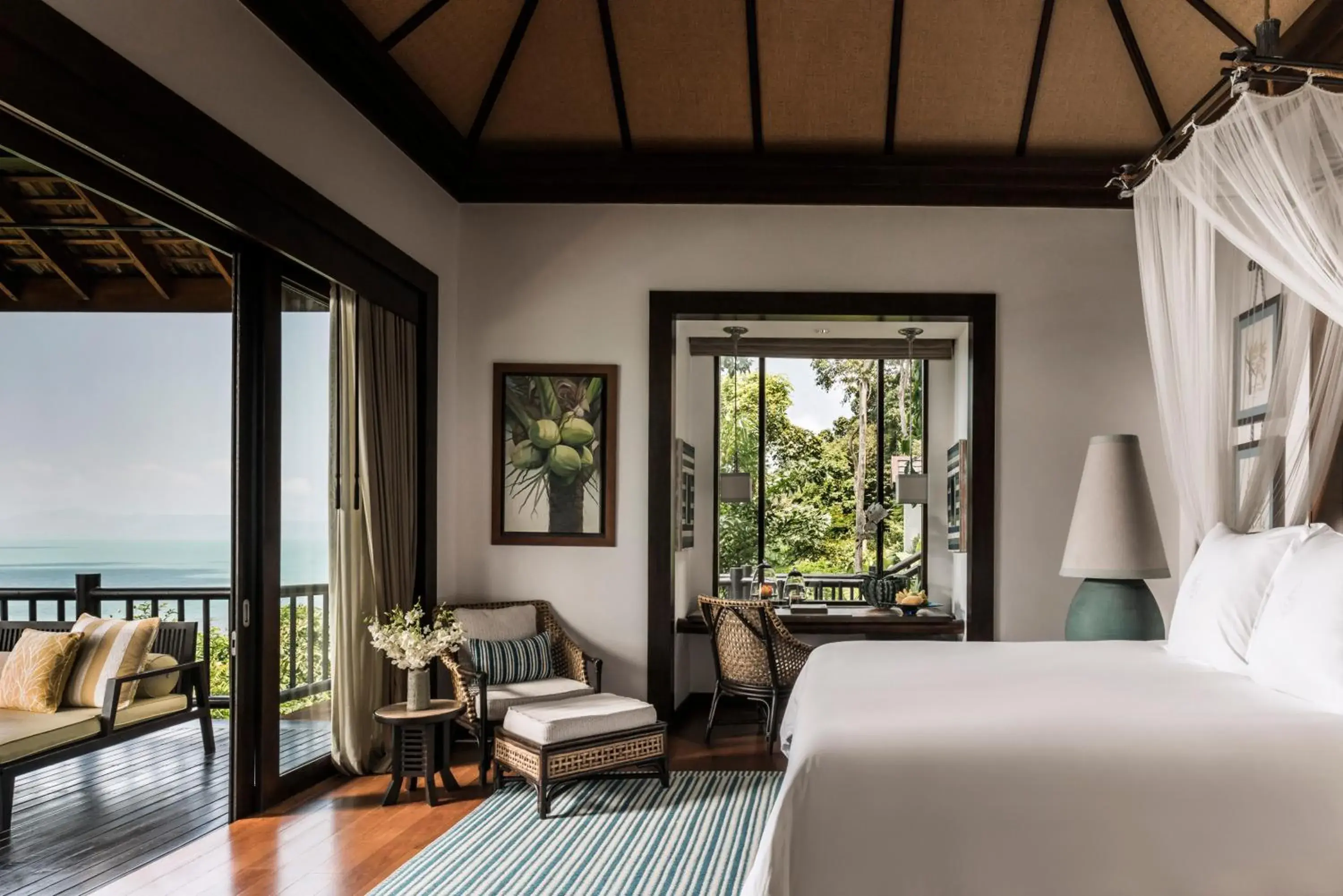 Bed in Four Seasons Resort Koh Samui