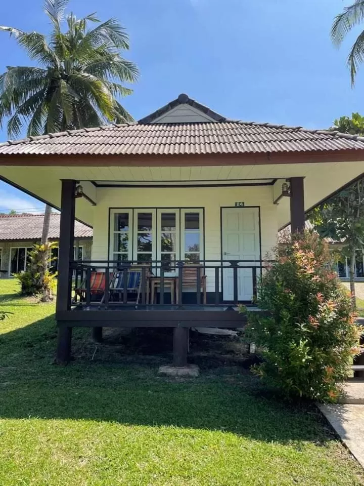 Bungalow with Garden View in S Beach Resort