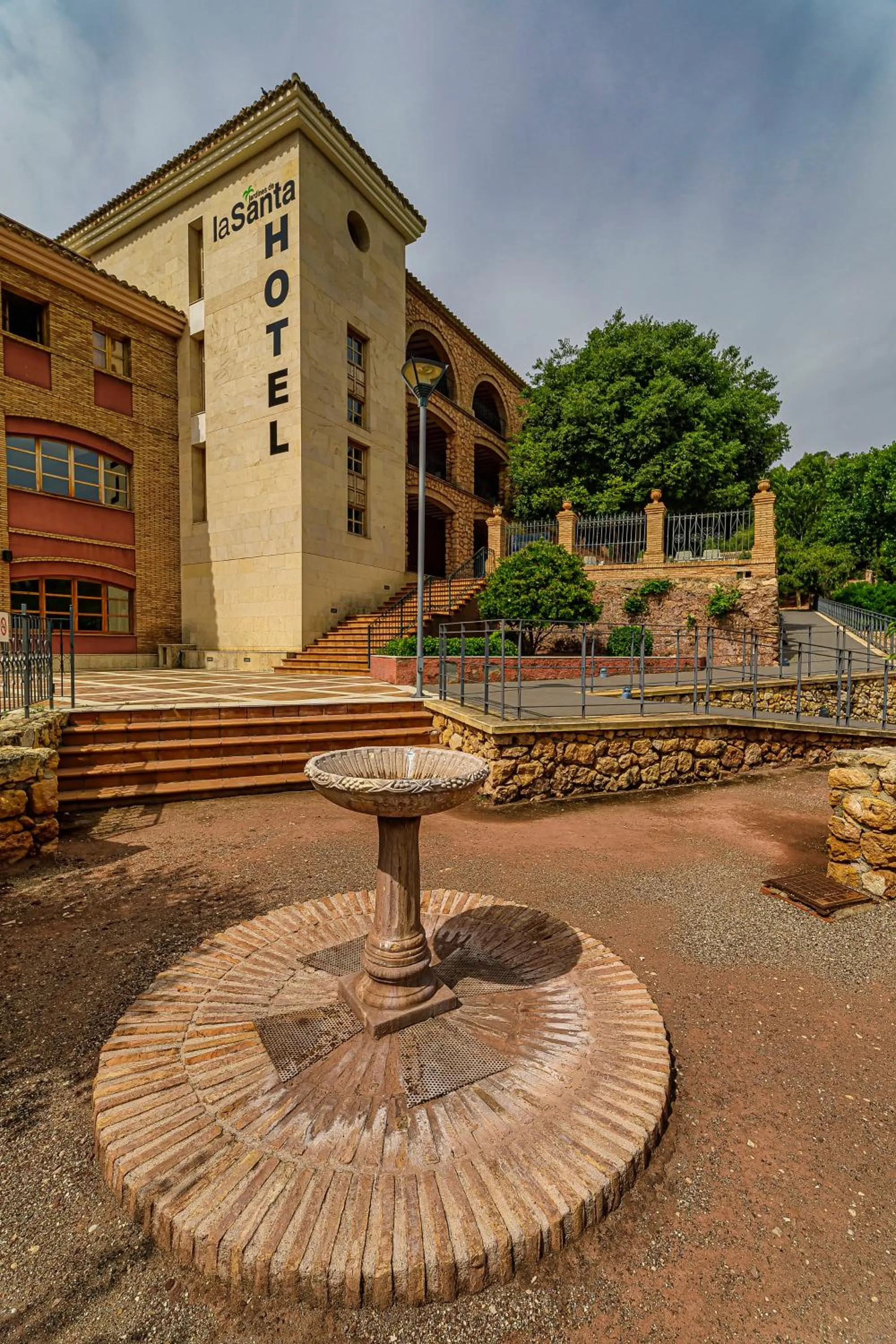 Property building in Jardines de La Santa