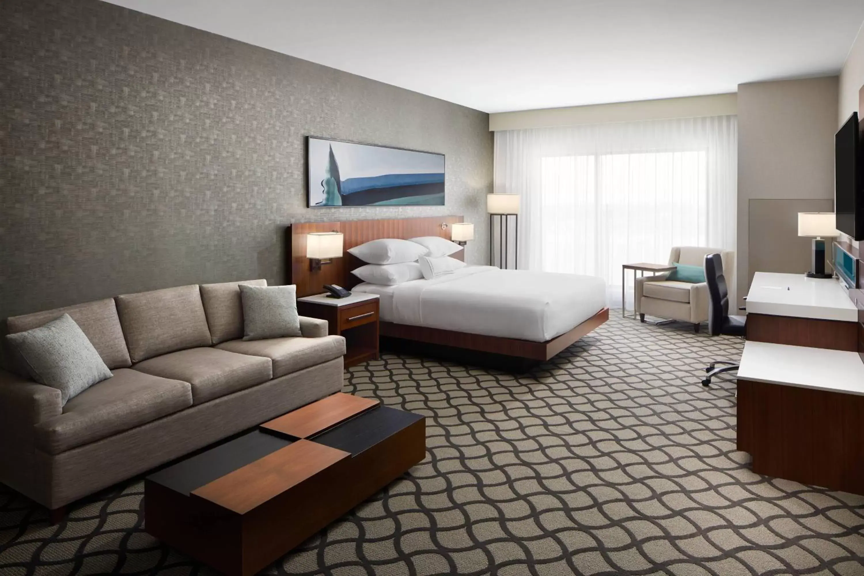 Bedroom in Marriott Dallas Allen Hotel & Convention Center