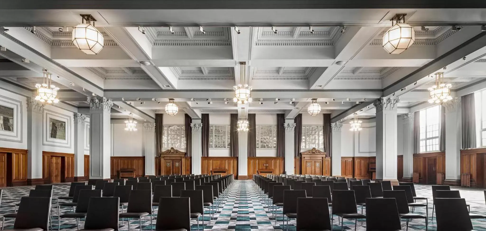 Meeting/conference room in Kimpton Clocktower, an IHG Hotel