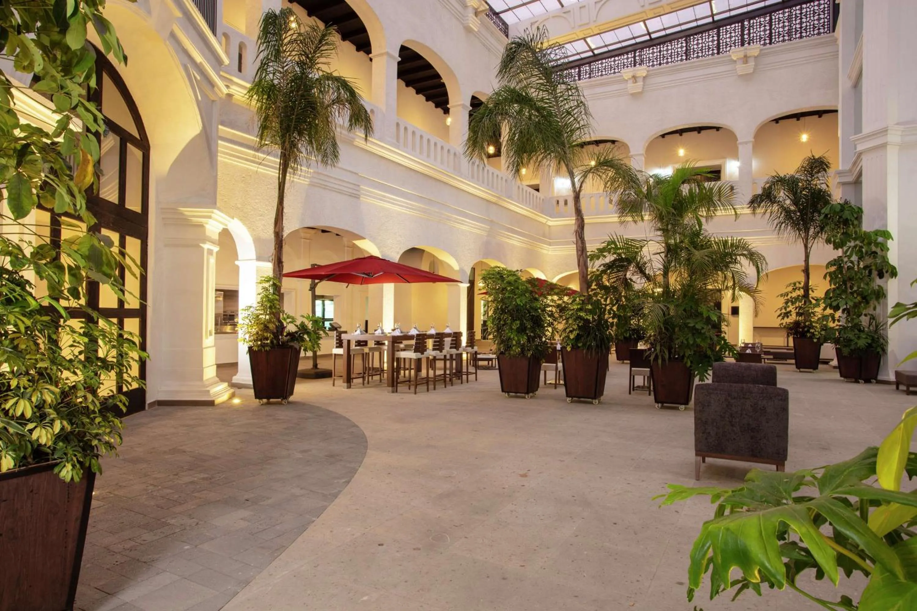 Lobby or reception in Doubletree By Hilton Toluca