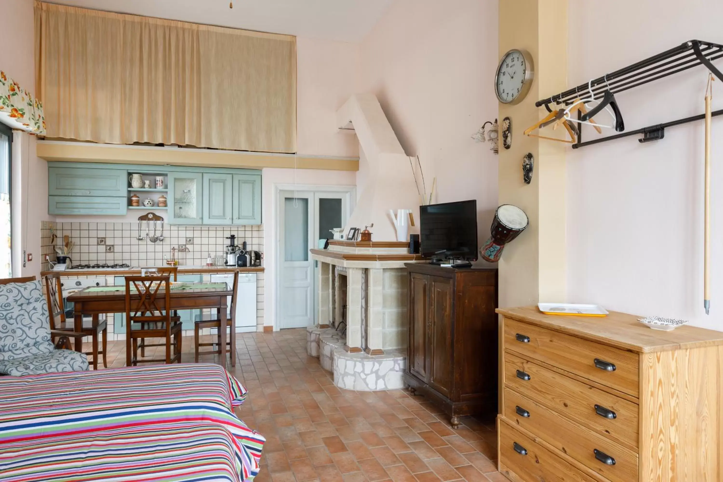 Photo of the whole room, Kitchen/Kitchenette in B&B Vigna del Duca