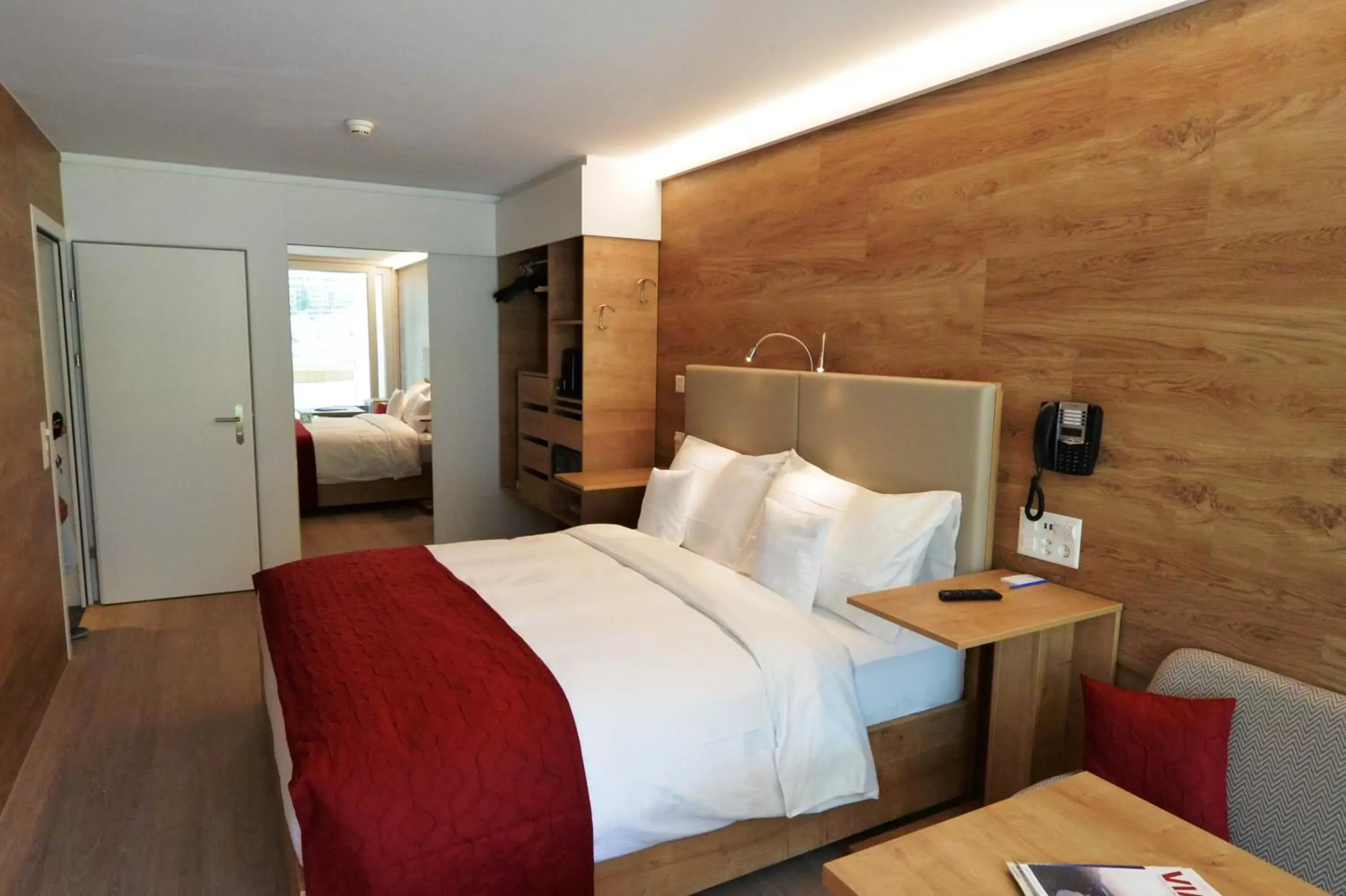 Bed in Hotel Sonne St. Moritz 3* Superior