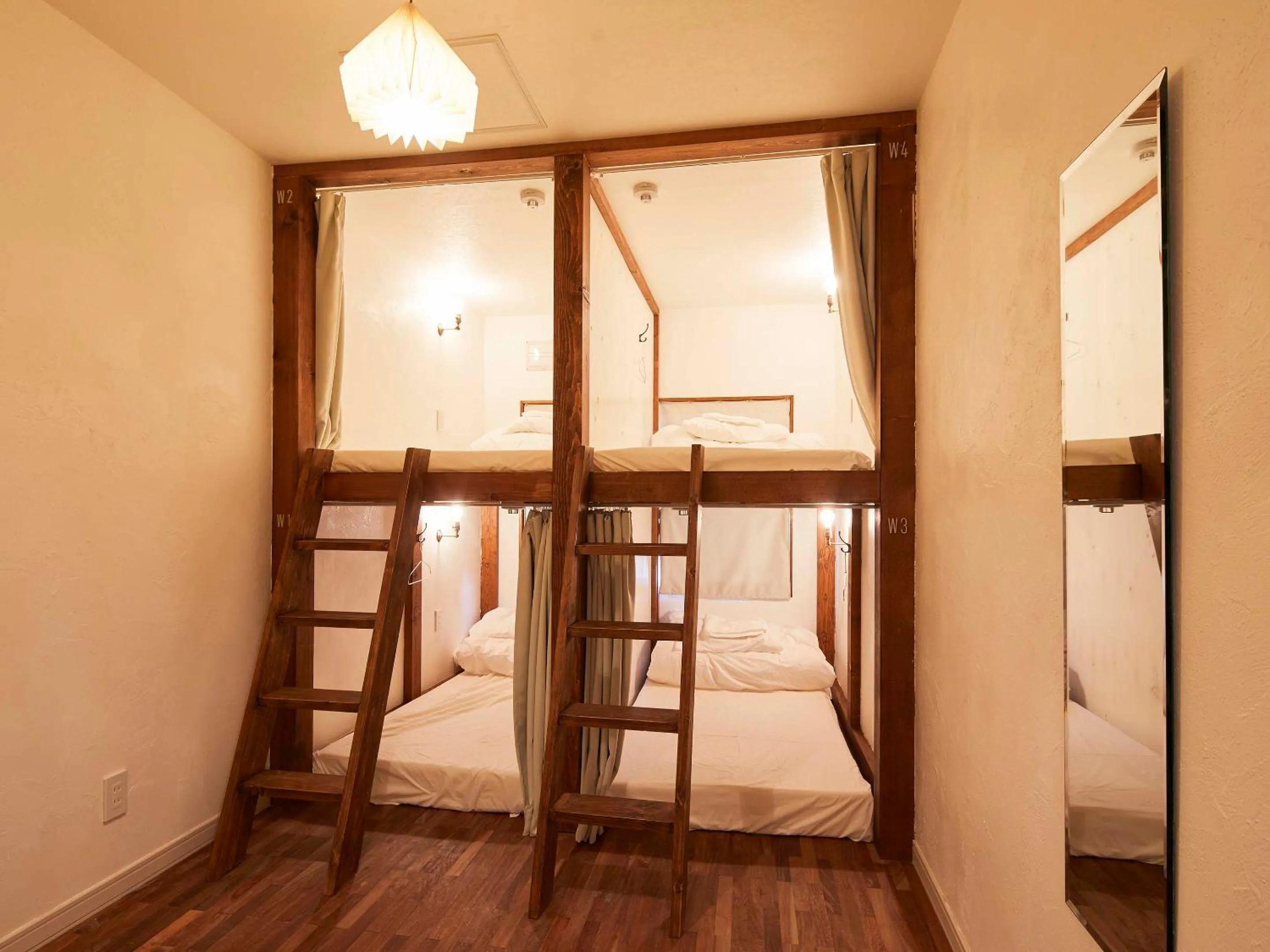 bunk bed, Bed in haku hostel